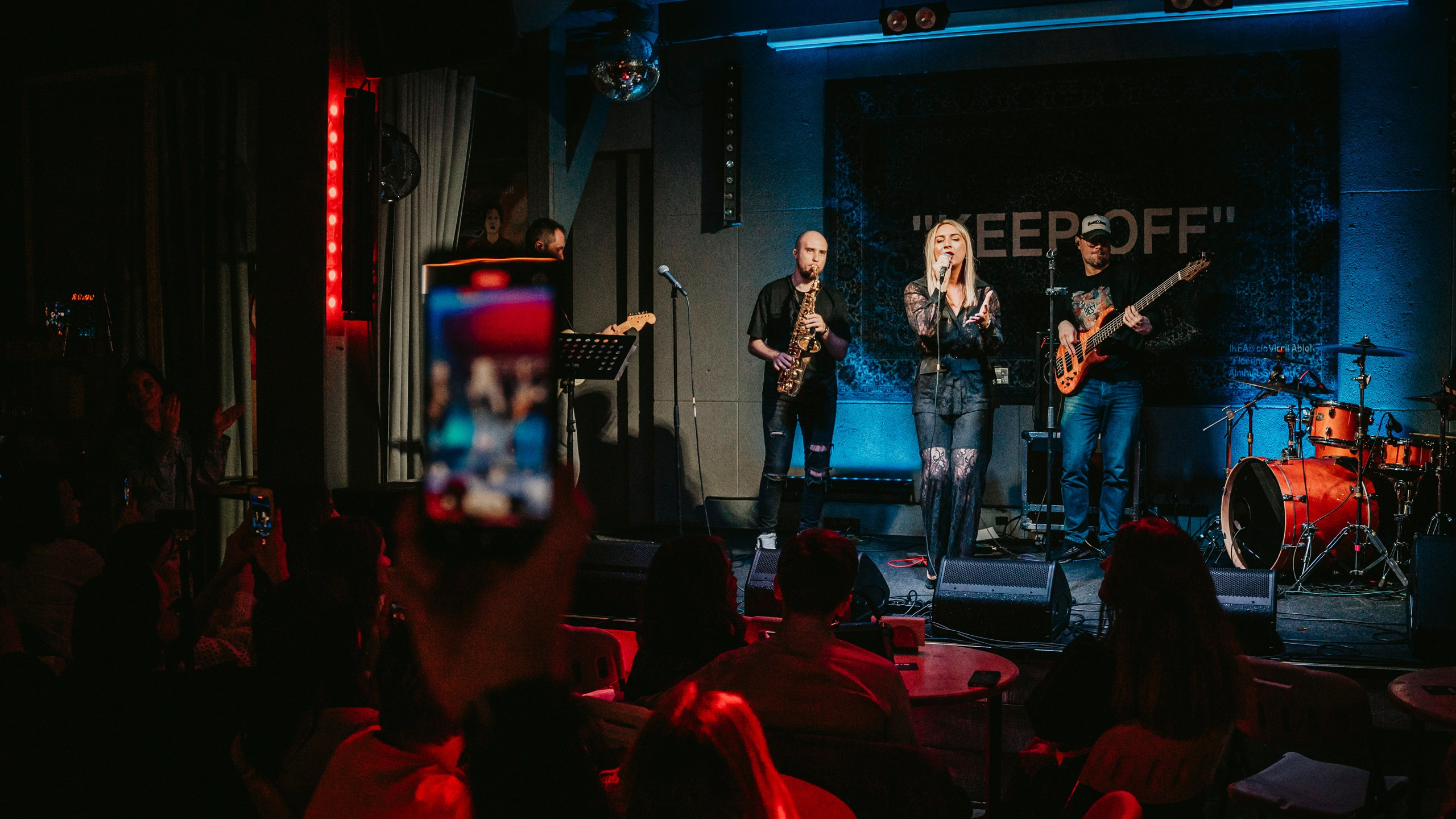 Фотограф концертов Москва. Контент-фотограф в Москве Тима Забабурин