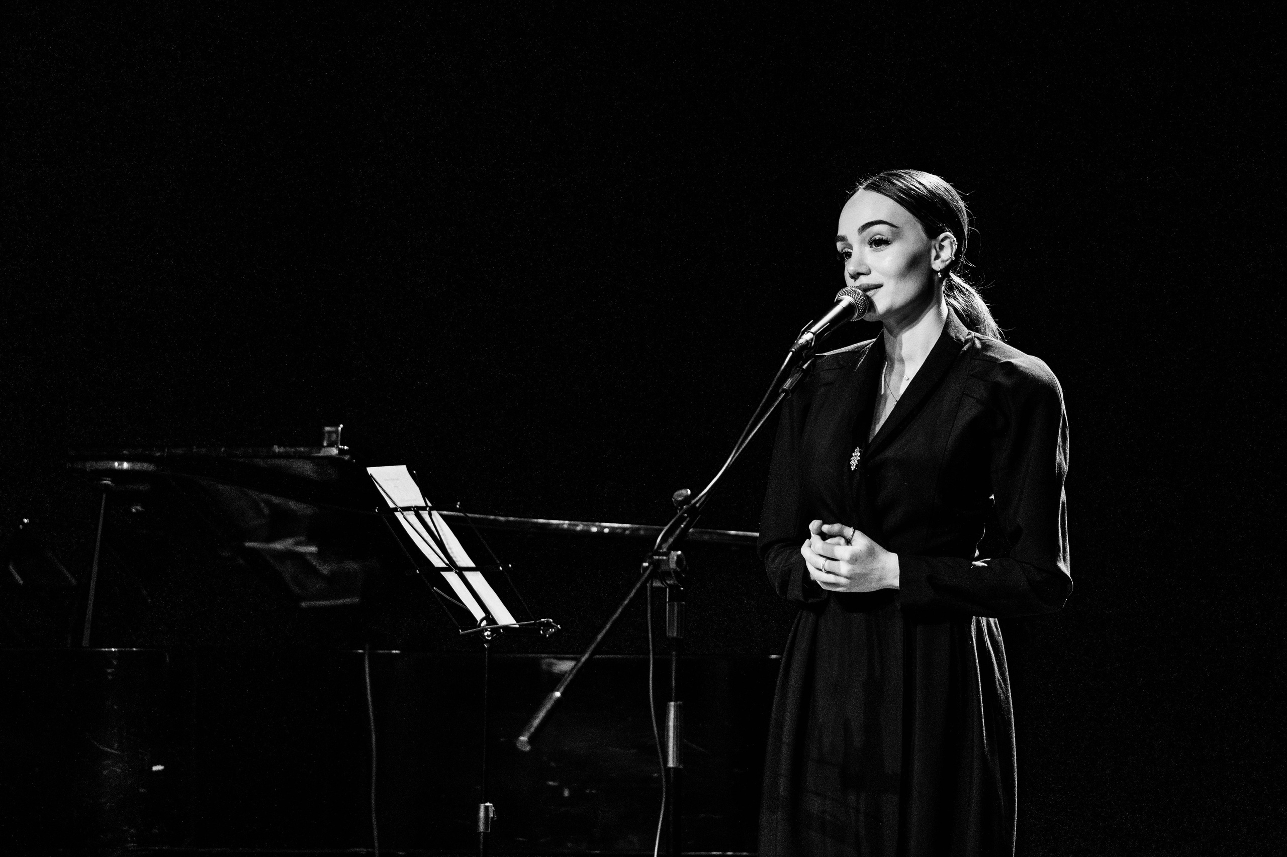 Концертное. ЧБ Фотограф Ольга Лесли