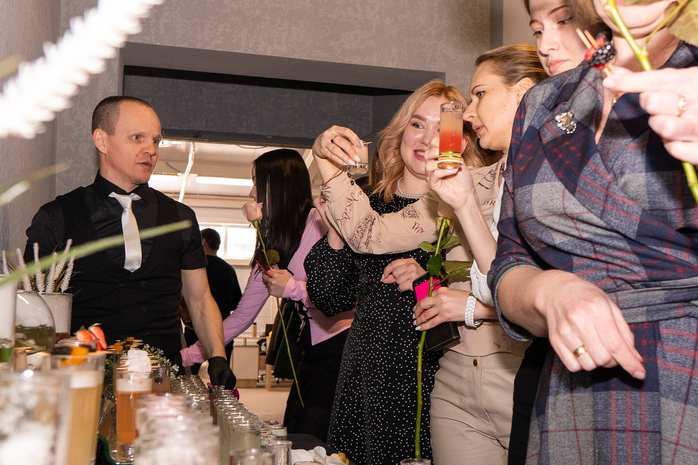 8 марта в компании КВОиТ. Фотограф в Самаре Иван Булатов