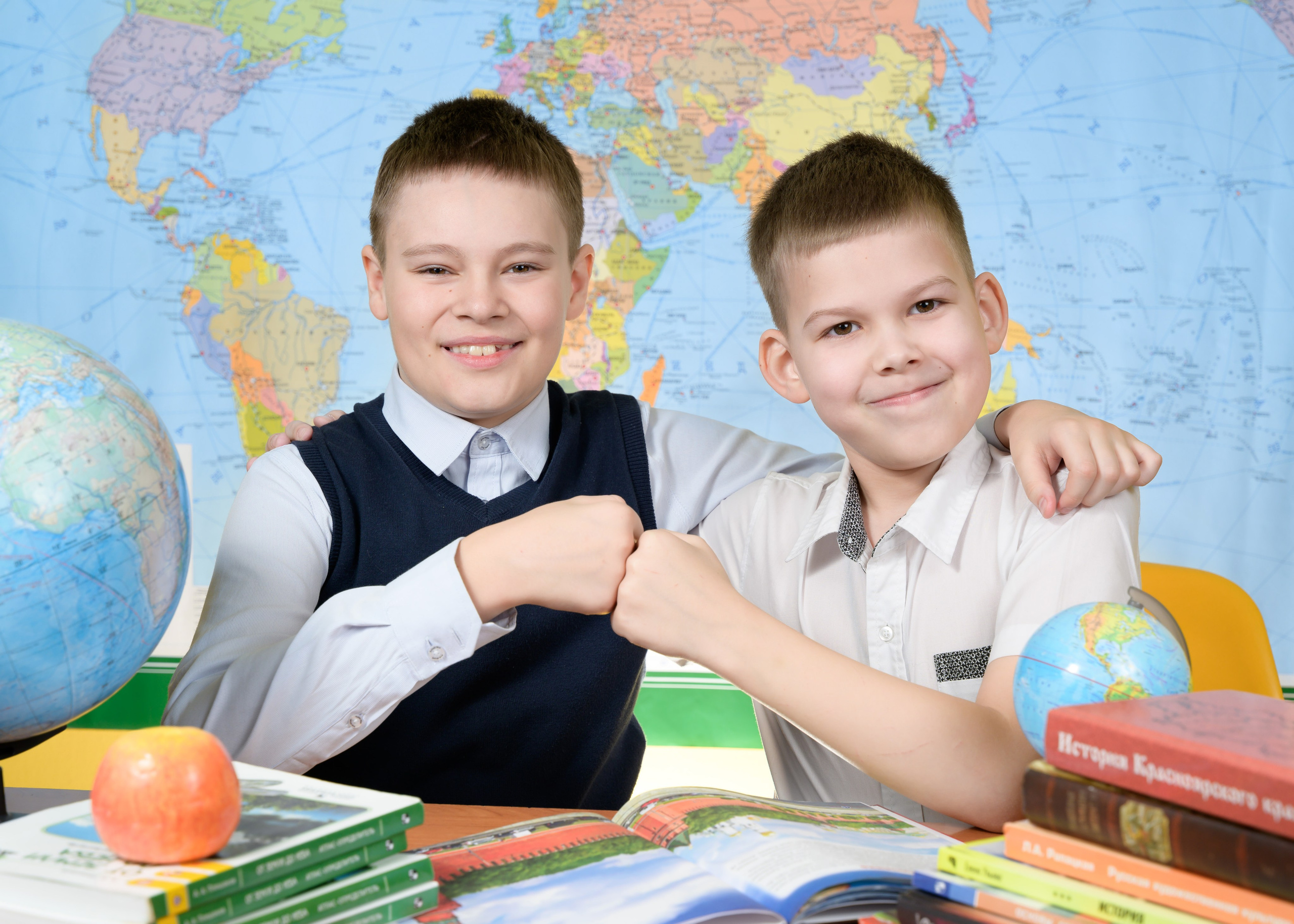 Профессиональная фотосъёмка на выпускные альбомы в Красноярске. Профессиональный фотограф в г. Красноярске Татьяна Арлакова