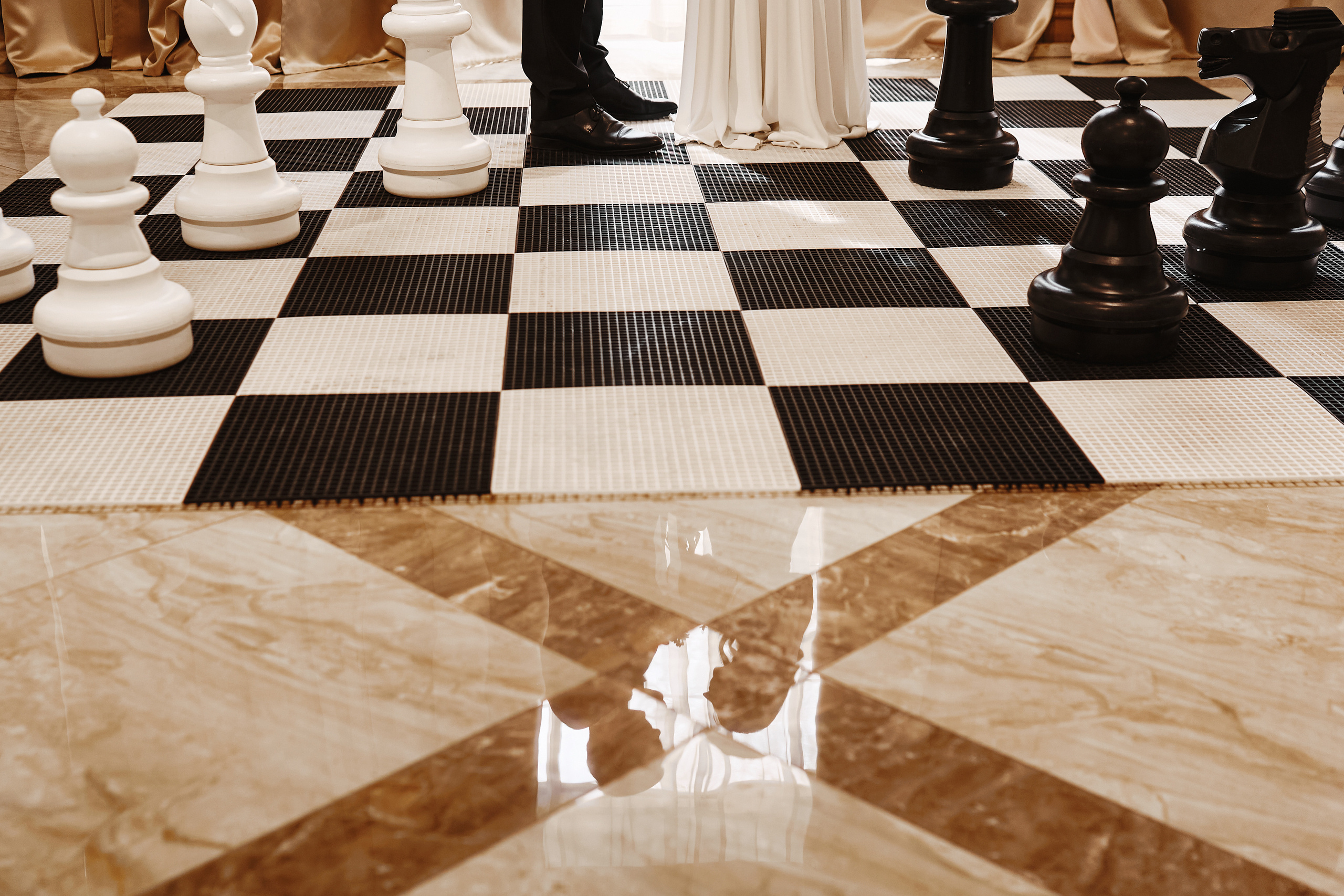 Ход Королевы. Портретный и свадебный фотограф в Екатеринбурге Владимир ЛузинЛузин