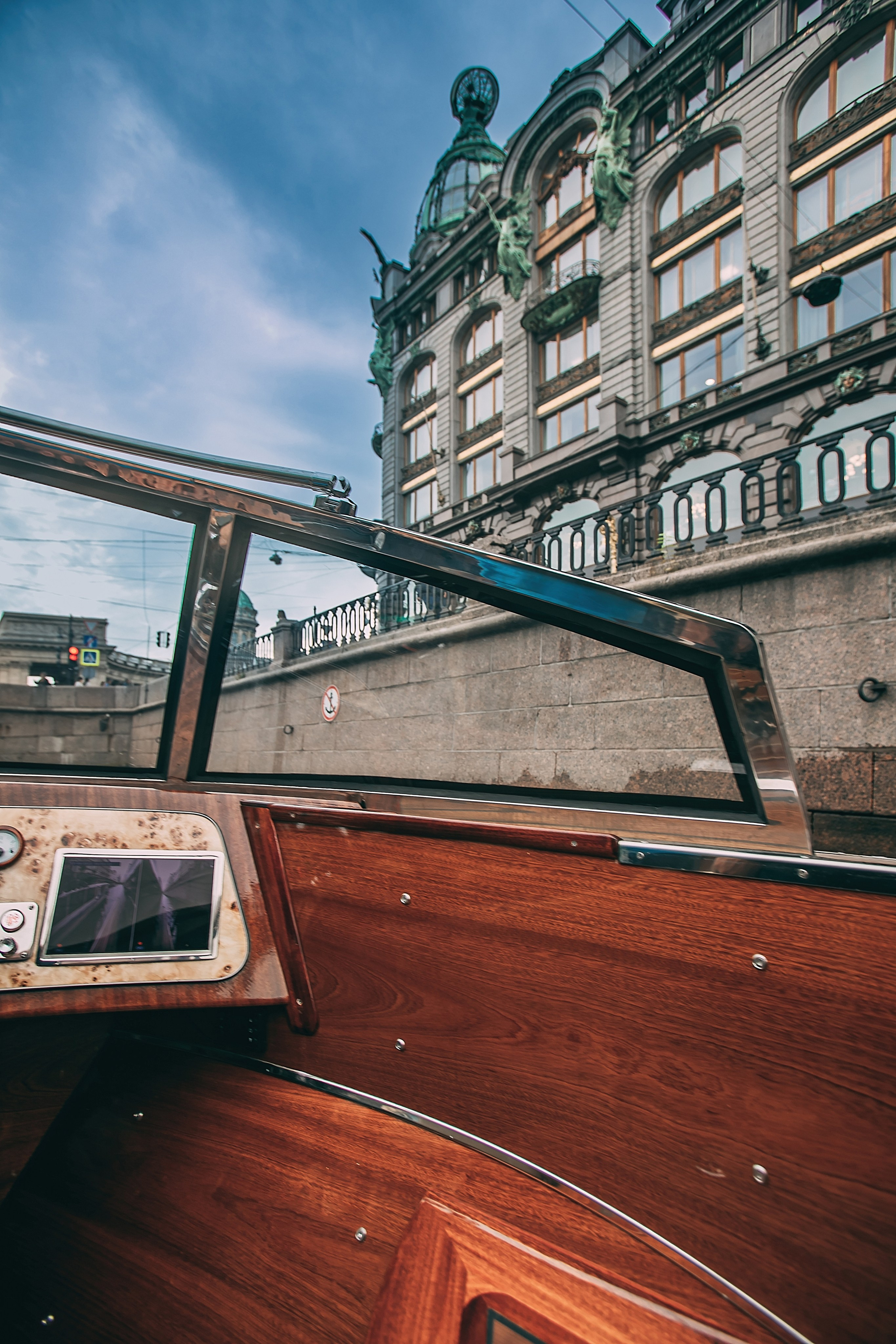 Катер «Montferrand». SPB Rent Boats|аренда катеров и теплоходов