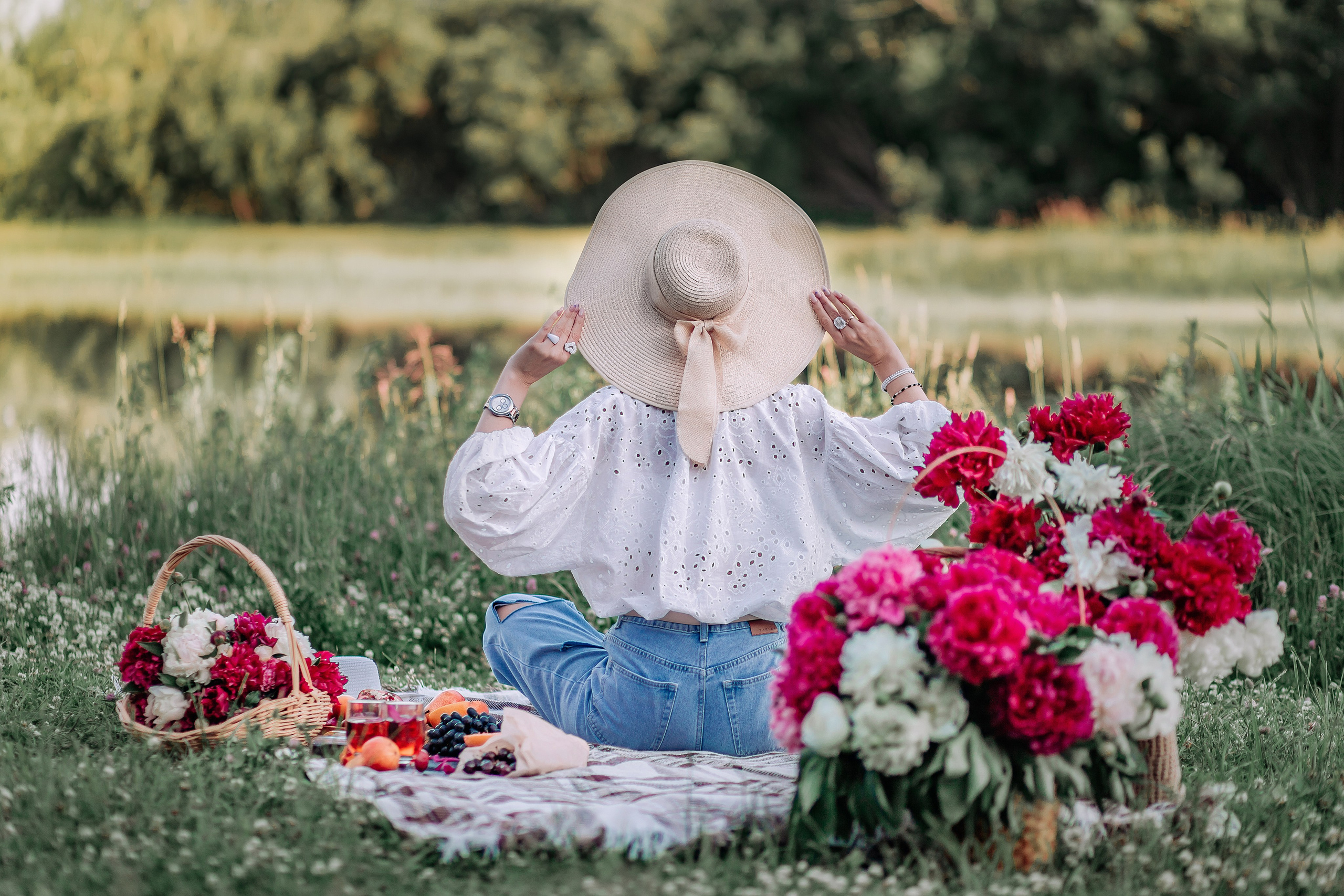 Пикник в пионаx. Детский и семейный фотограф в Красноярске Юлия Бирюкова