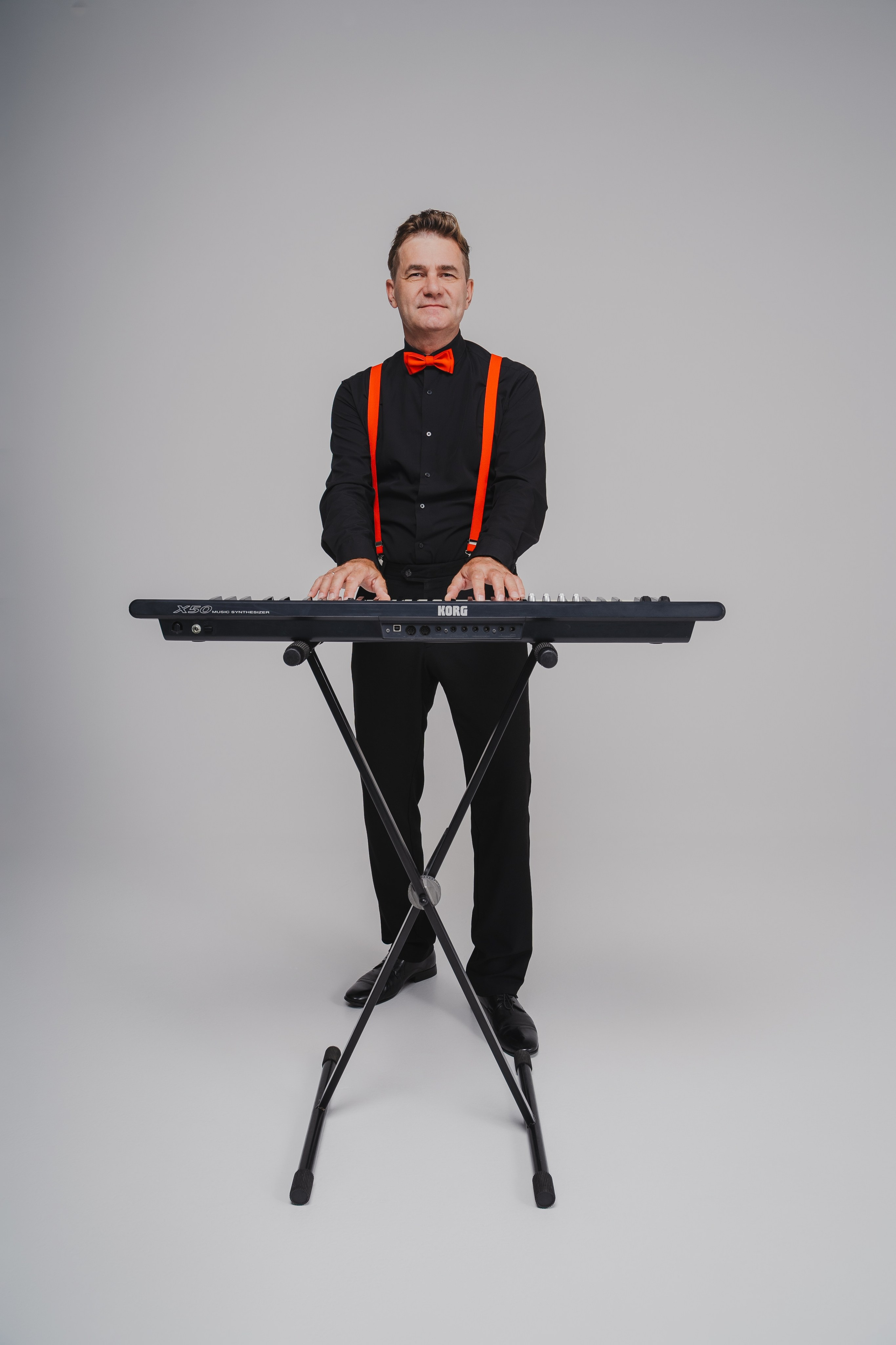 Briolin Light Orchestra. Главная