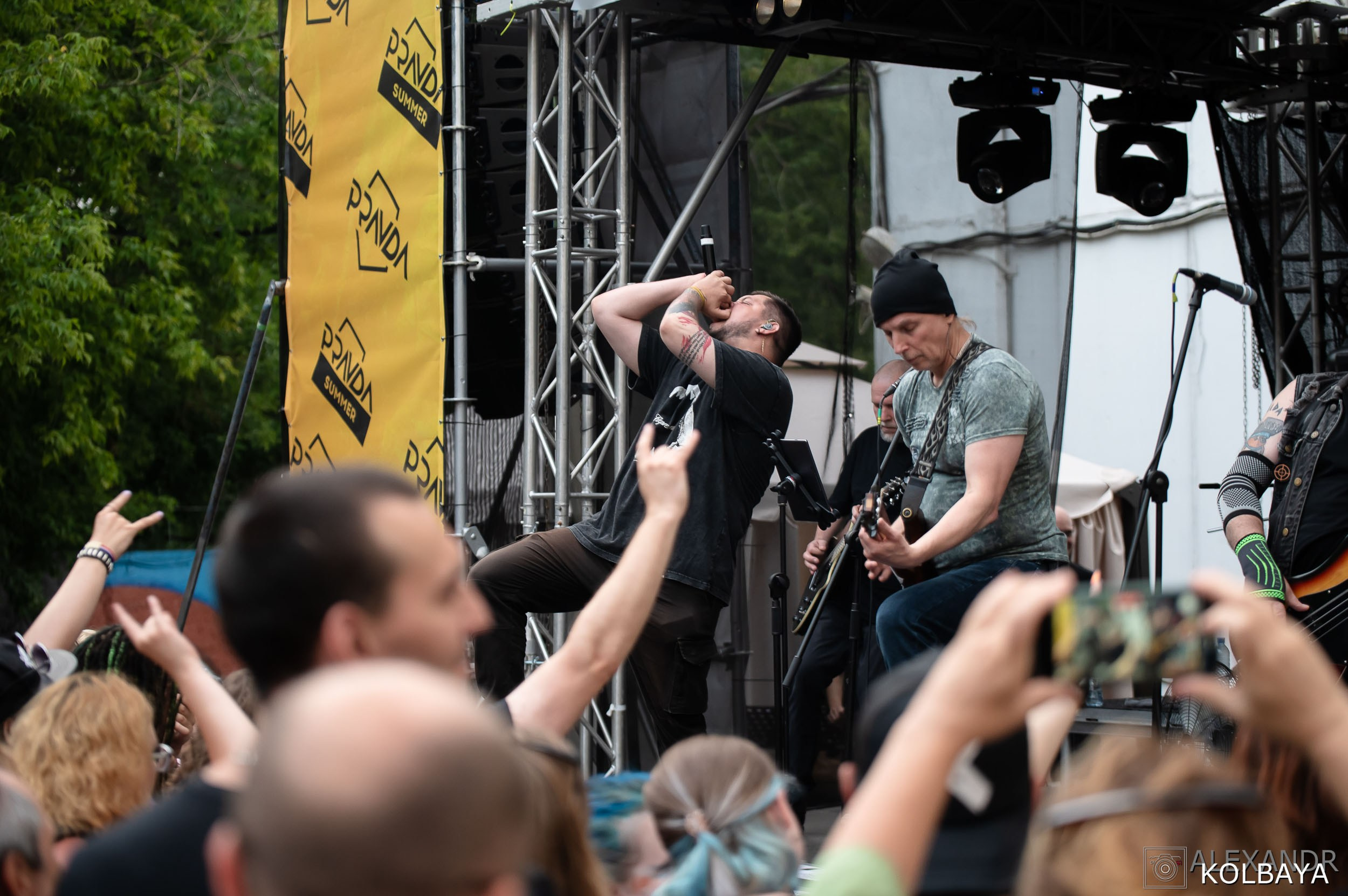 Фоторепортаж с мэшап концерта группы Черный Обелиск 4 июля 2024 года. Концертный и театральный репортажный фотограф в Москве Александр Колбая