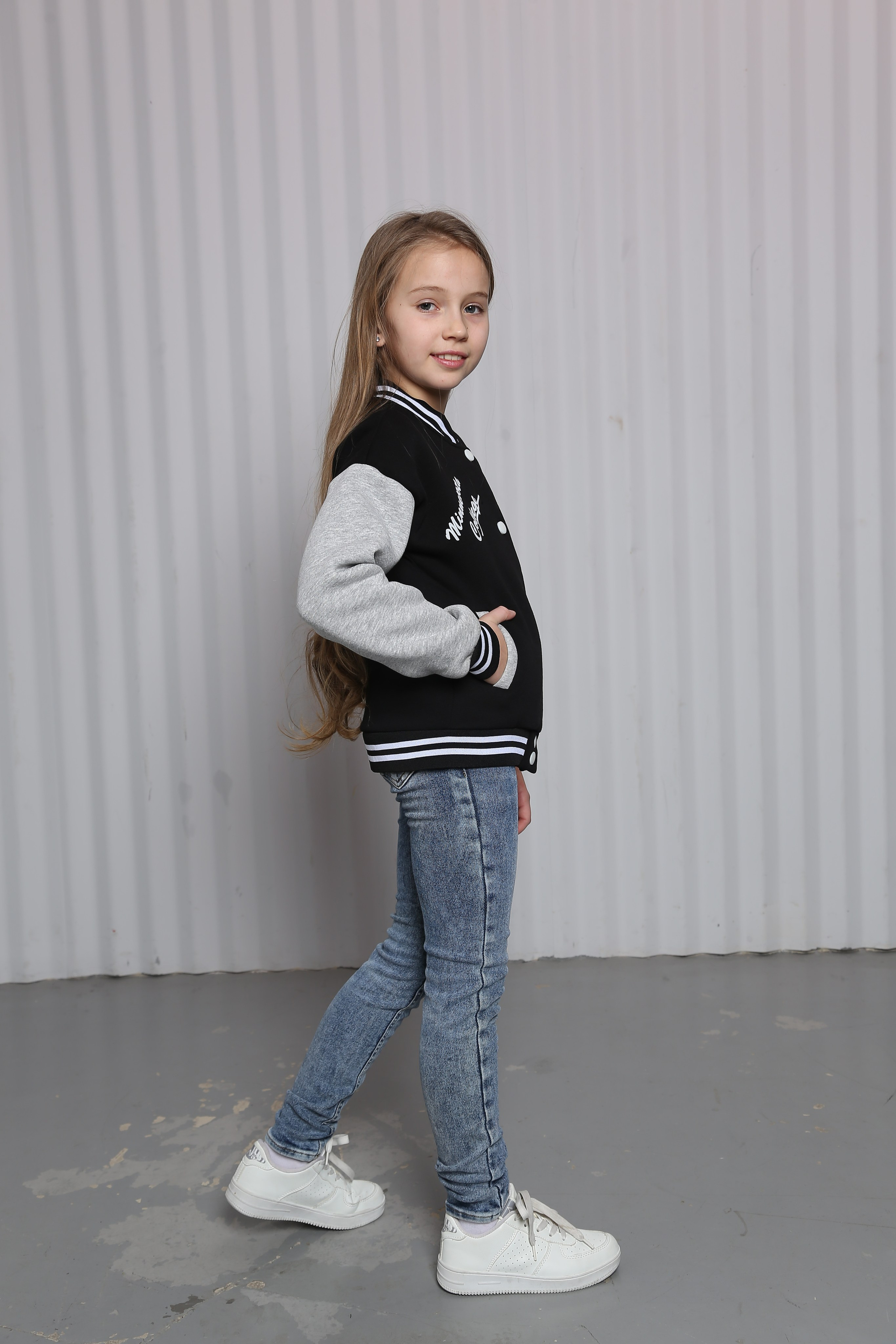 Профессиональная коммерческая фотосессия для детских товаров - одежда, обувь, аксессуары. Fashion фотограф в Санкт-Петербурге Савинова Ирина