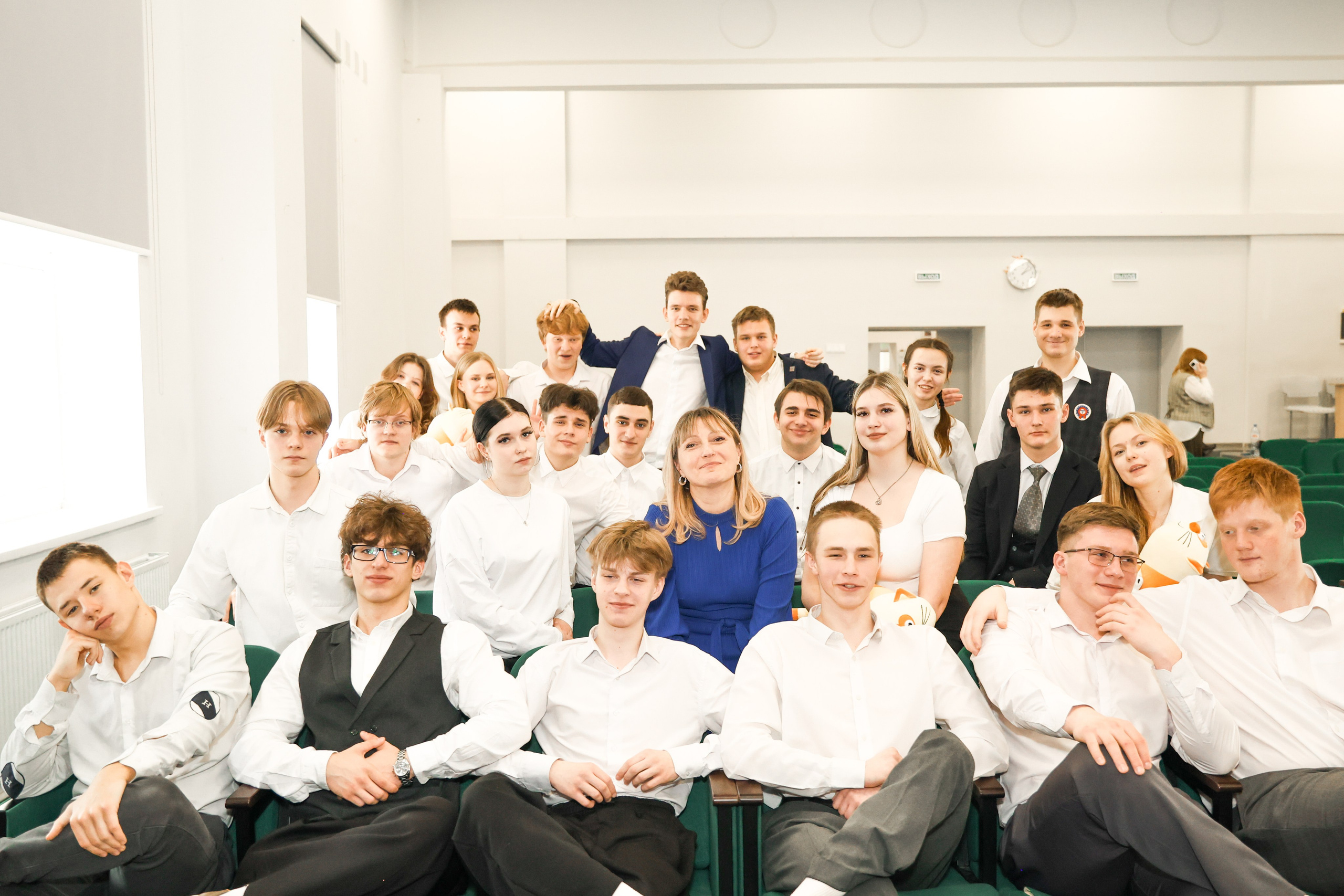 8 марта I школа. The EVL gallery