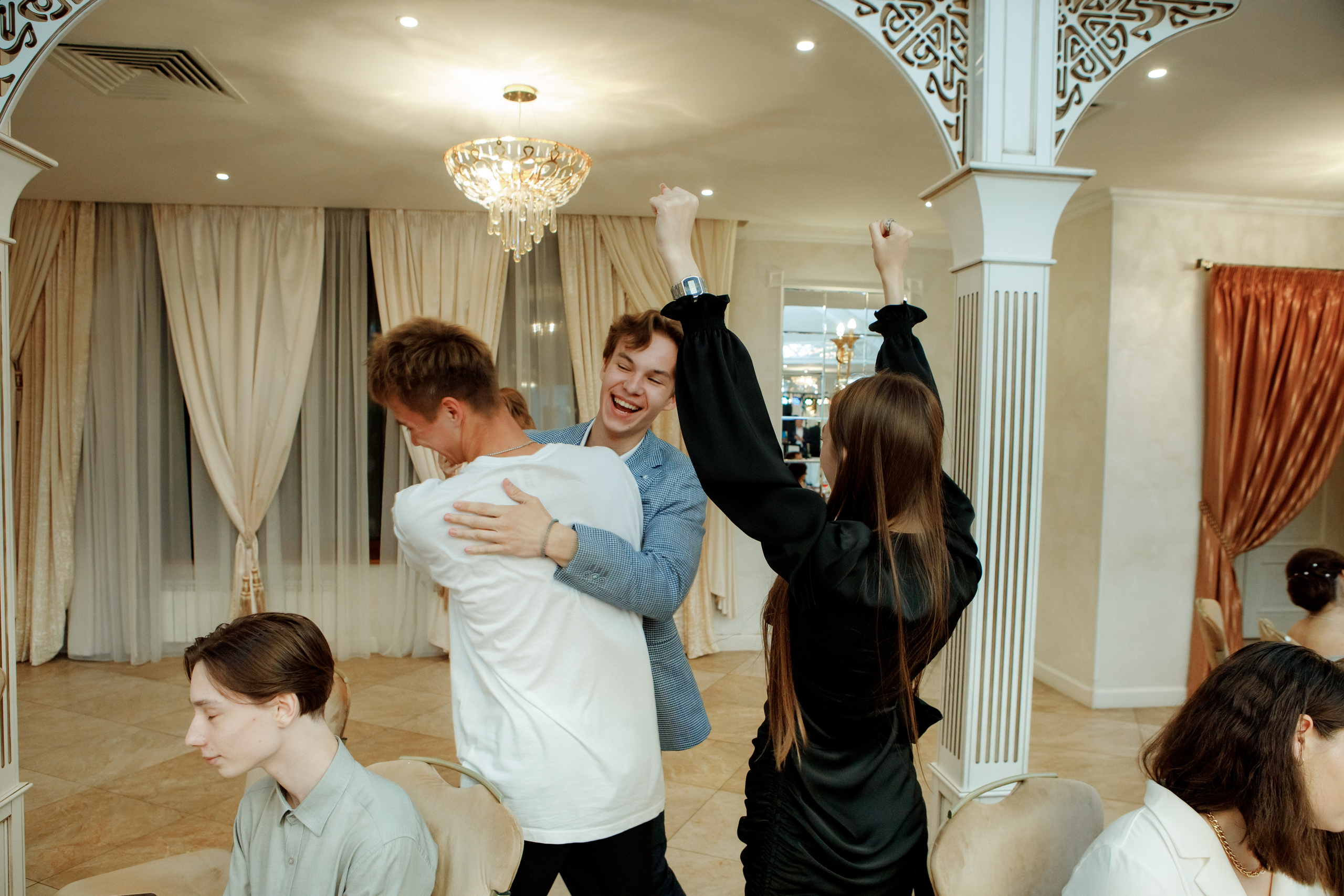 Выпускной_2023. Фотограф Илья Чудин в Саратове