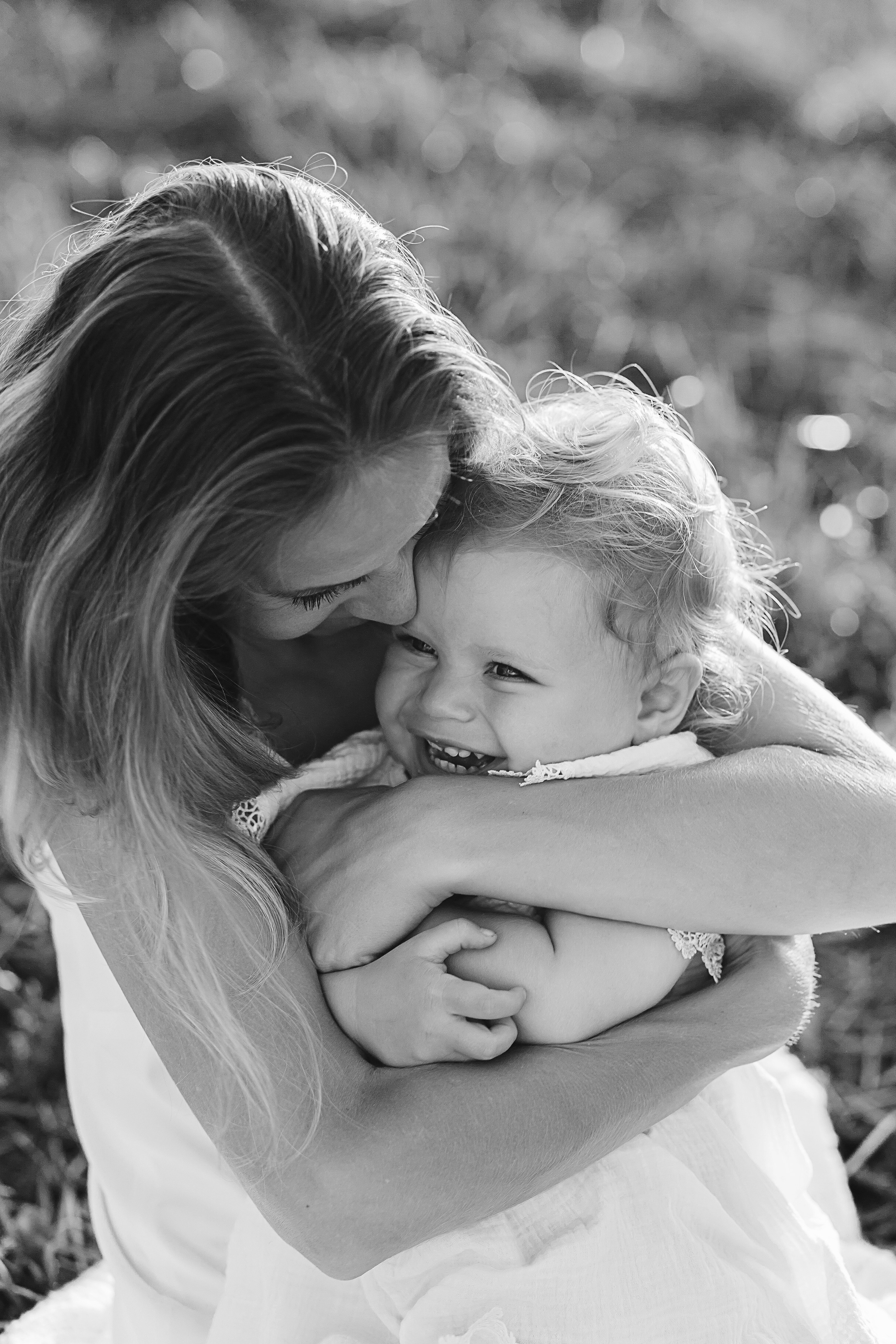 Фотосессия в поле со стогами. Семейный и женский фотограф в Москве Надежда Воробьева