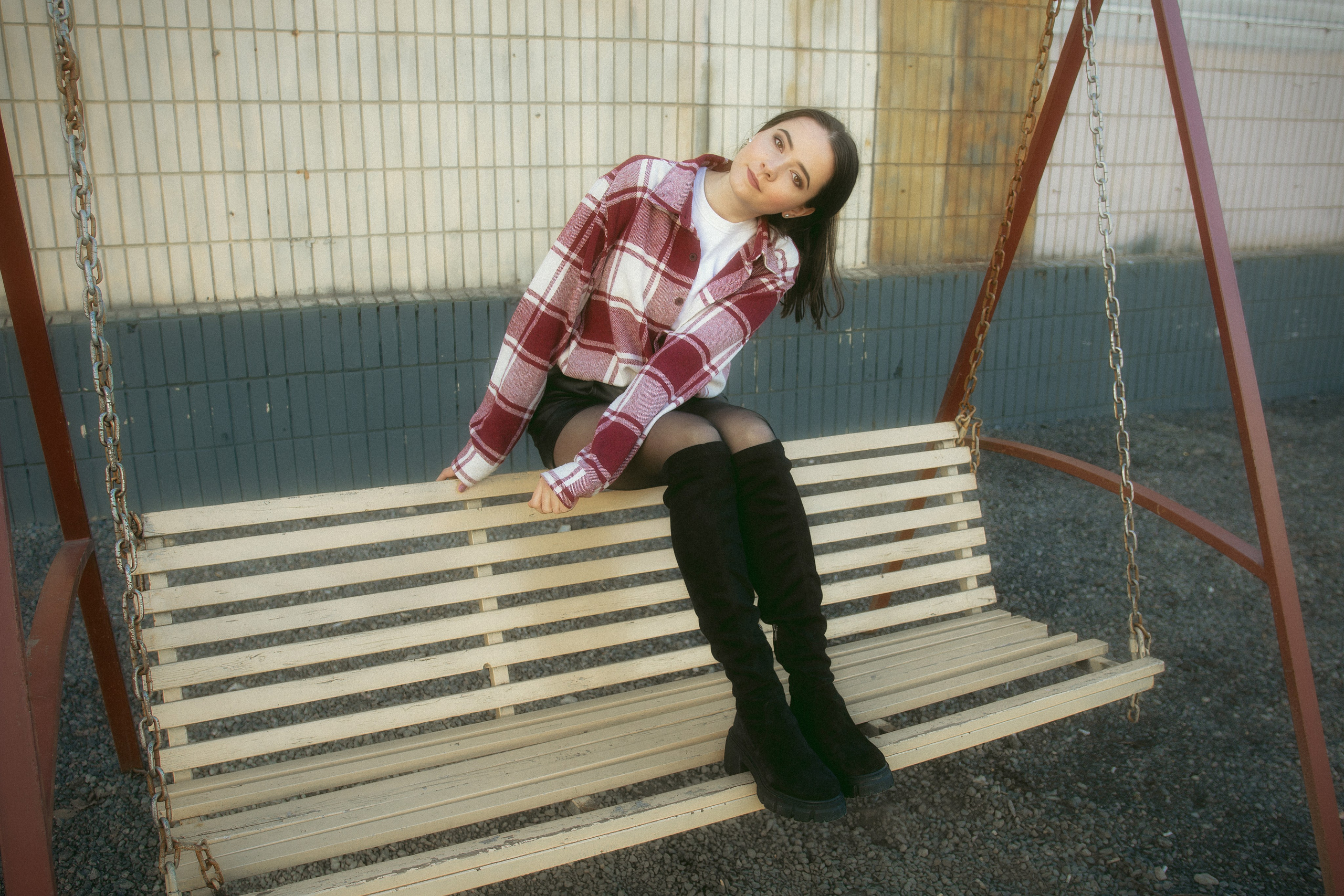 Солнечный Апрель