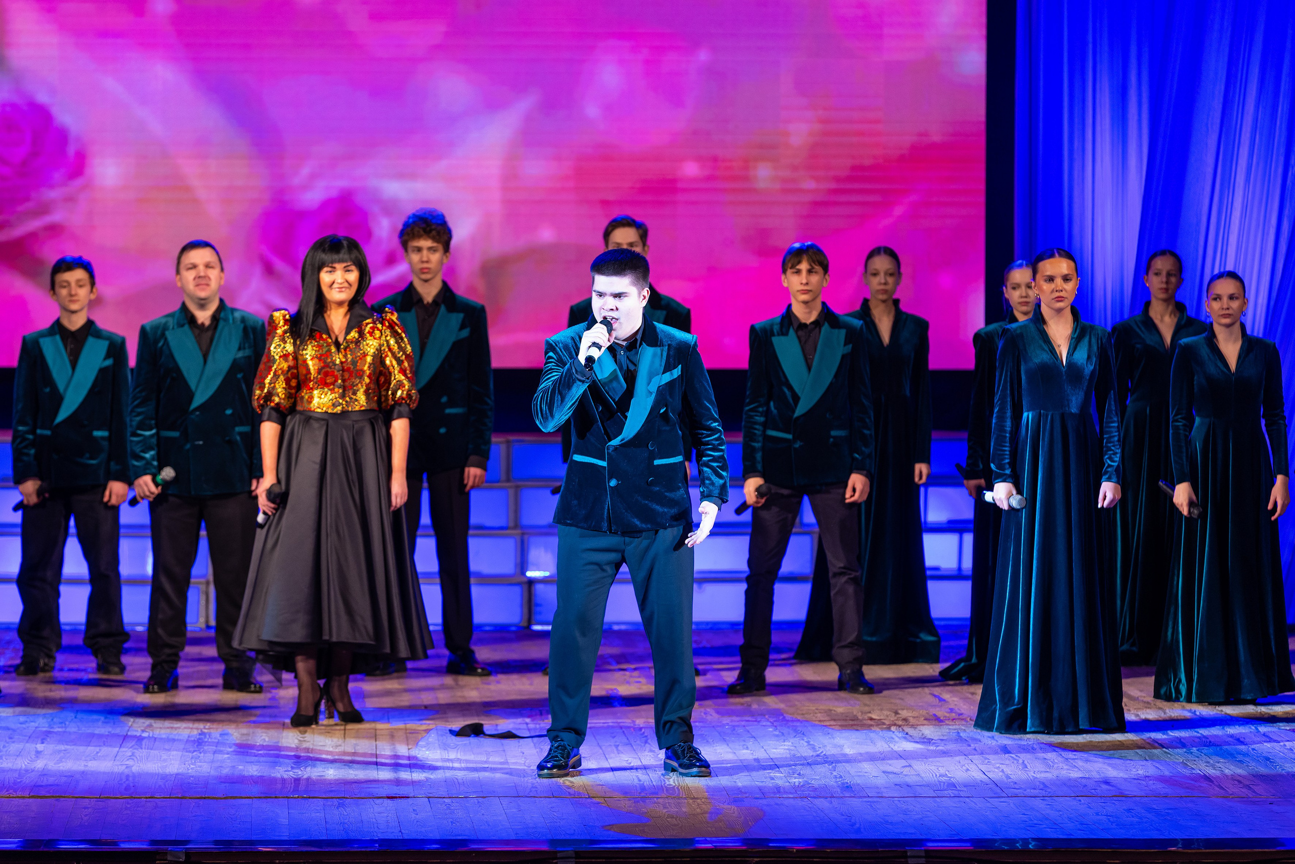 Юбилей первой школы города Рыбинска. Главная