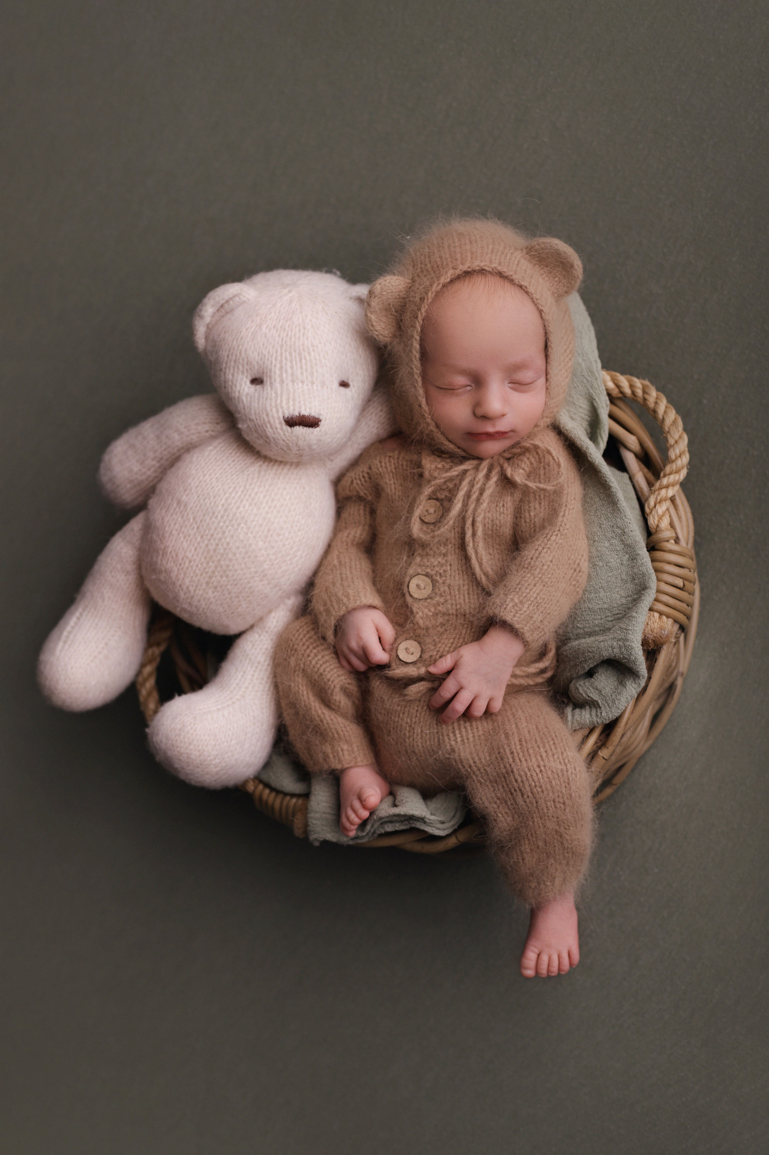 Новорожденные. Семейный фотограф и фотограф новорожденных в Санкт-Петербурге Алевтина