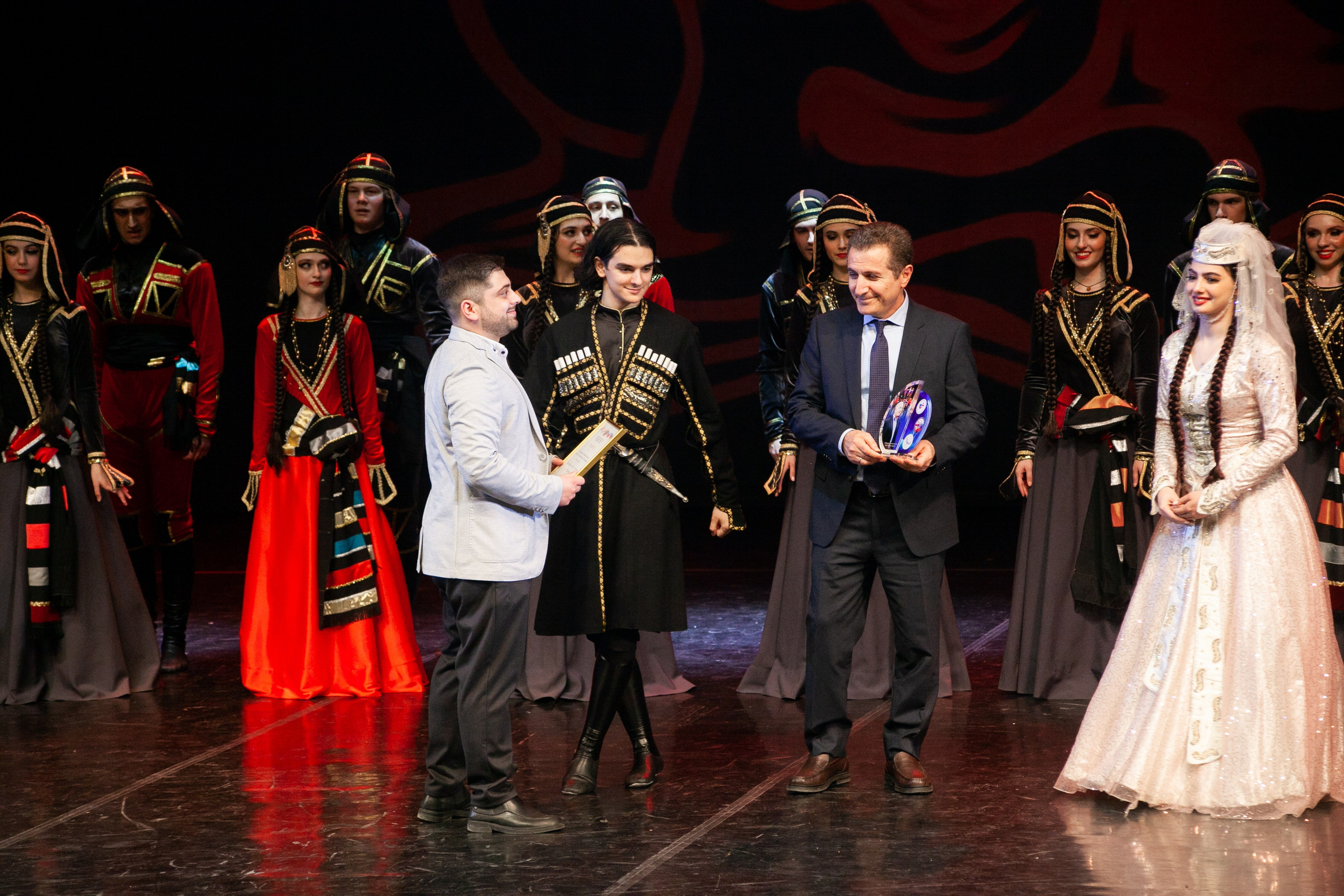 Концерт, грузинские танцы. Art photographer Nino