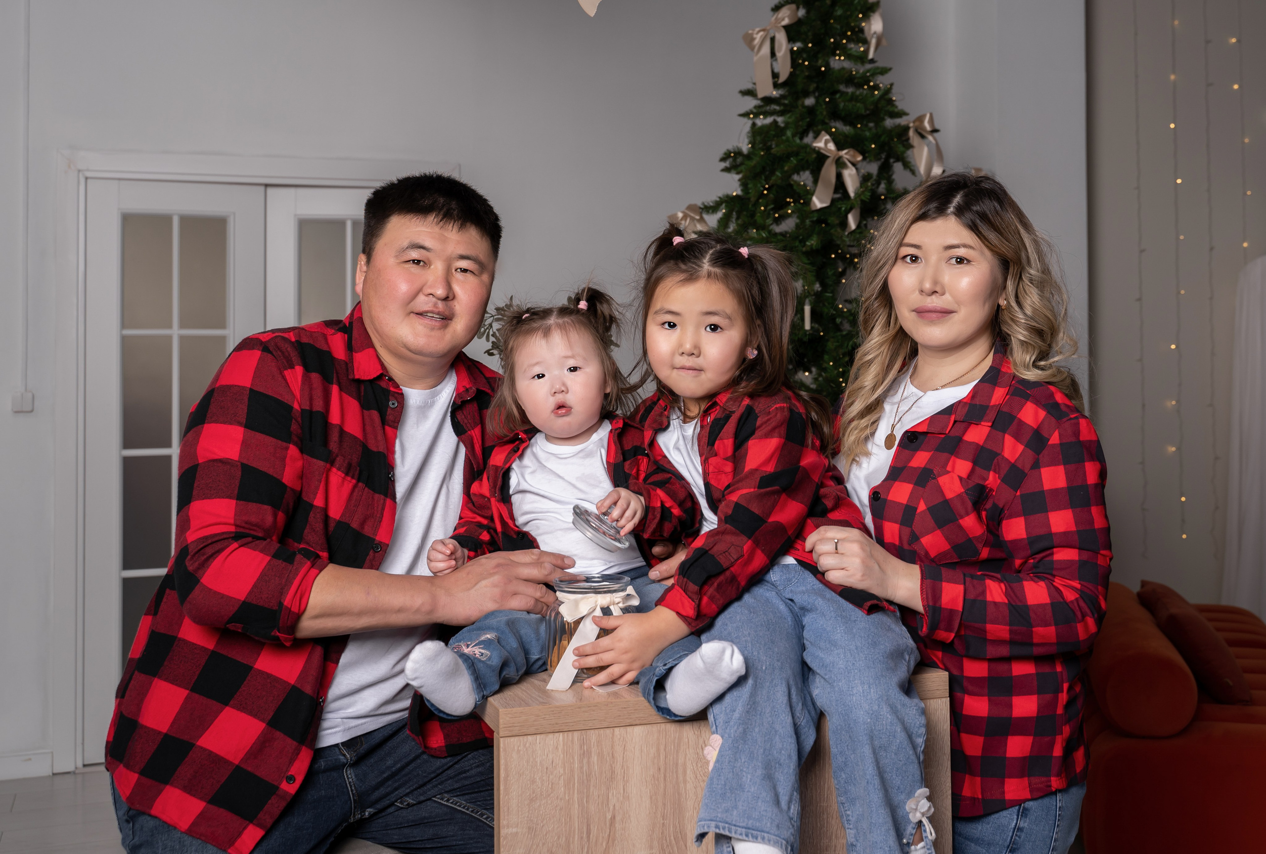 Комплекты Family look. Фотостудия Малина в городе Улан-Удэ. Фотограф Ирина Жарникова