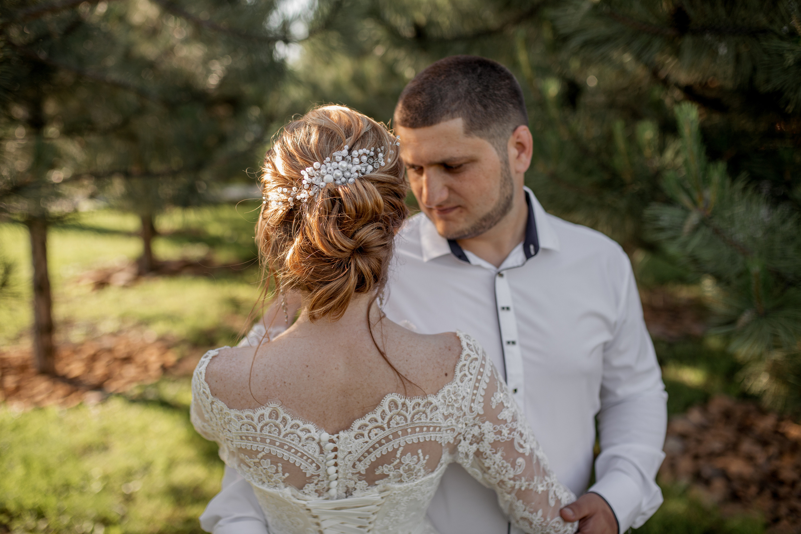 Свадебная фотосессия Дарии и Вадима — фотостудия и прогулка. Семейный и свадебный фотограф в Донецке Елена Гордеева