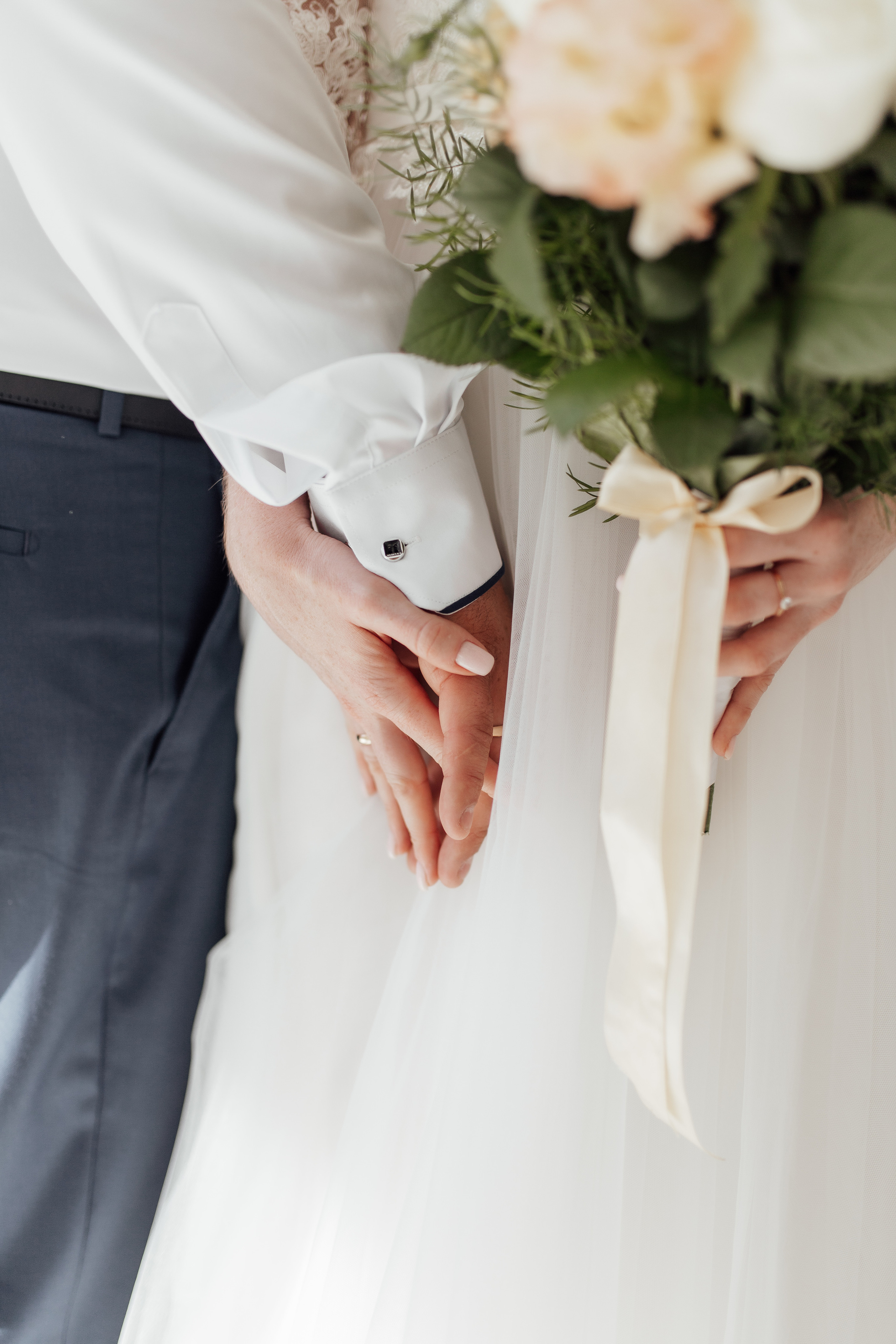 Свадебная фотосессия Дарии и Вадима — фотостудия и прогулка. Семейный и свадебный фотограф в Донецке Елена Гордеева