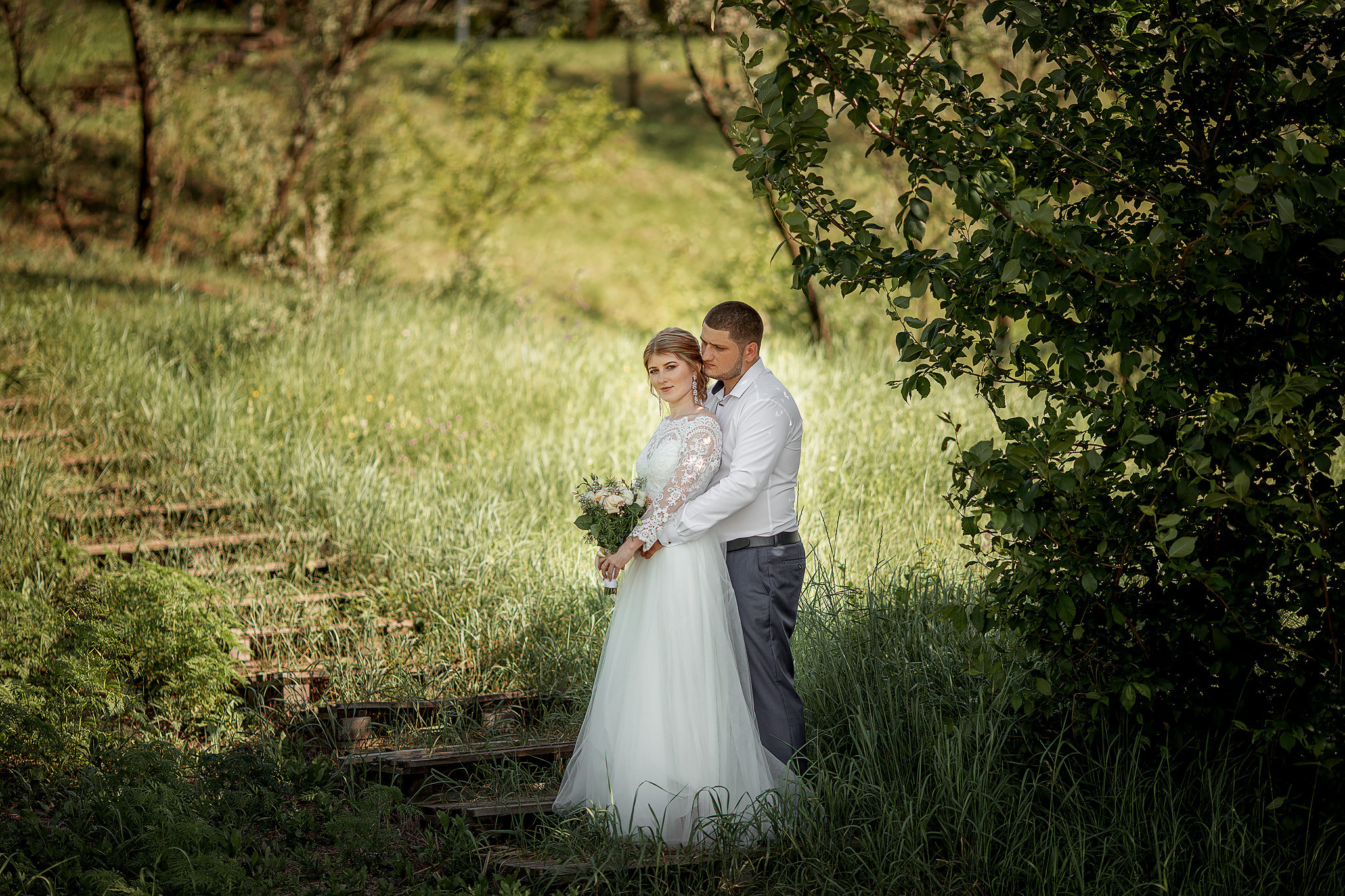 Свадебная фотосессия Дарии и Вадима — фотостудия и прогулка. Семейный и свадебный фотограф в Донецке Елена Гордеева