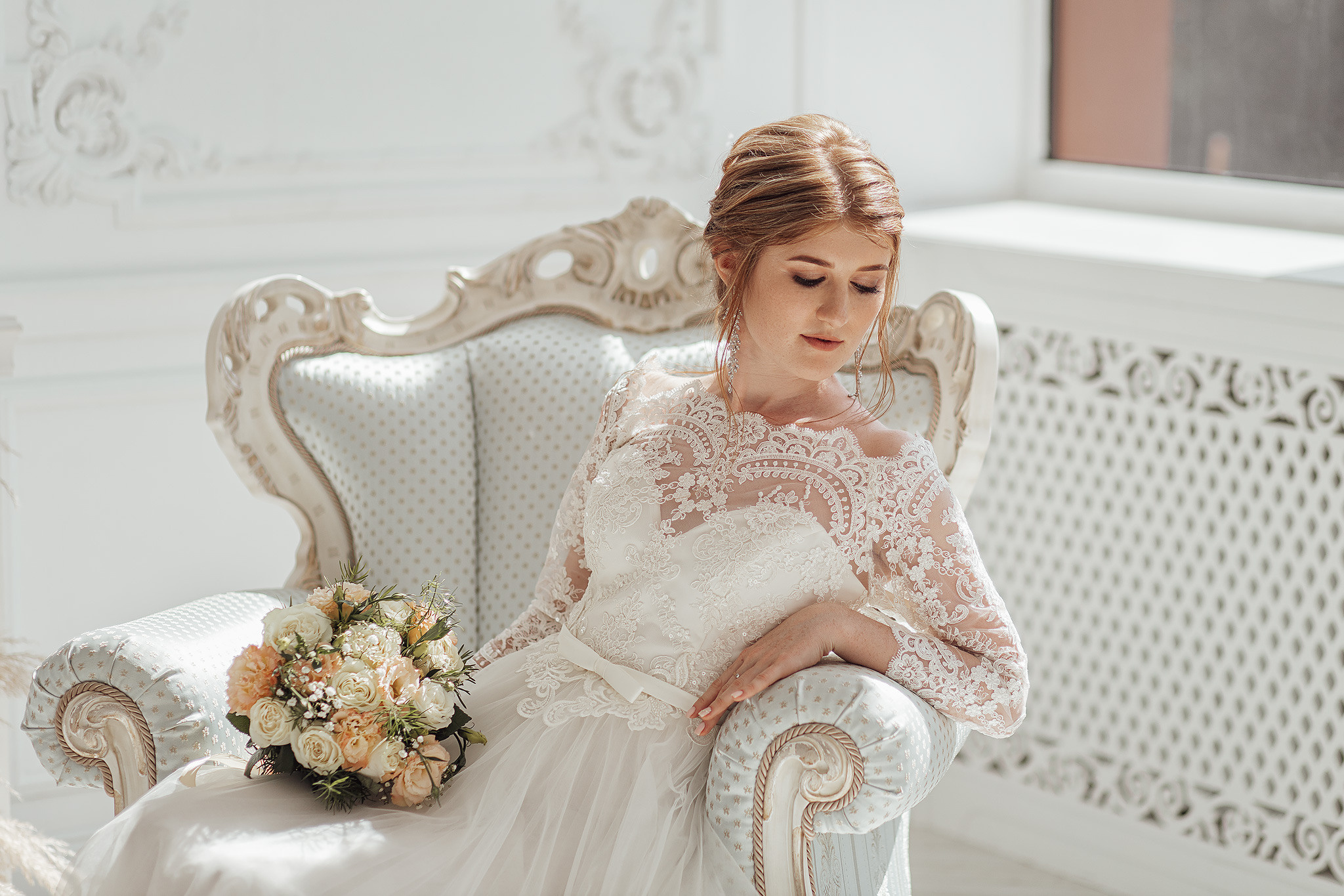 Свадебная фотосессия Дарии и Вадима — фотостудия и прогулка. Семейный и свадебный фотограф в Донецке Елена Гордеева