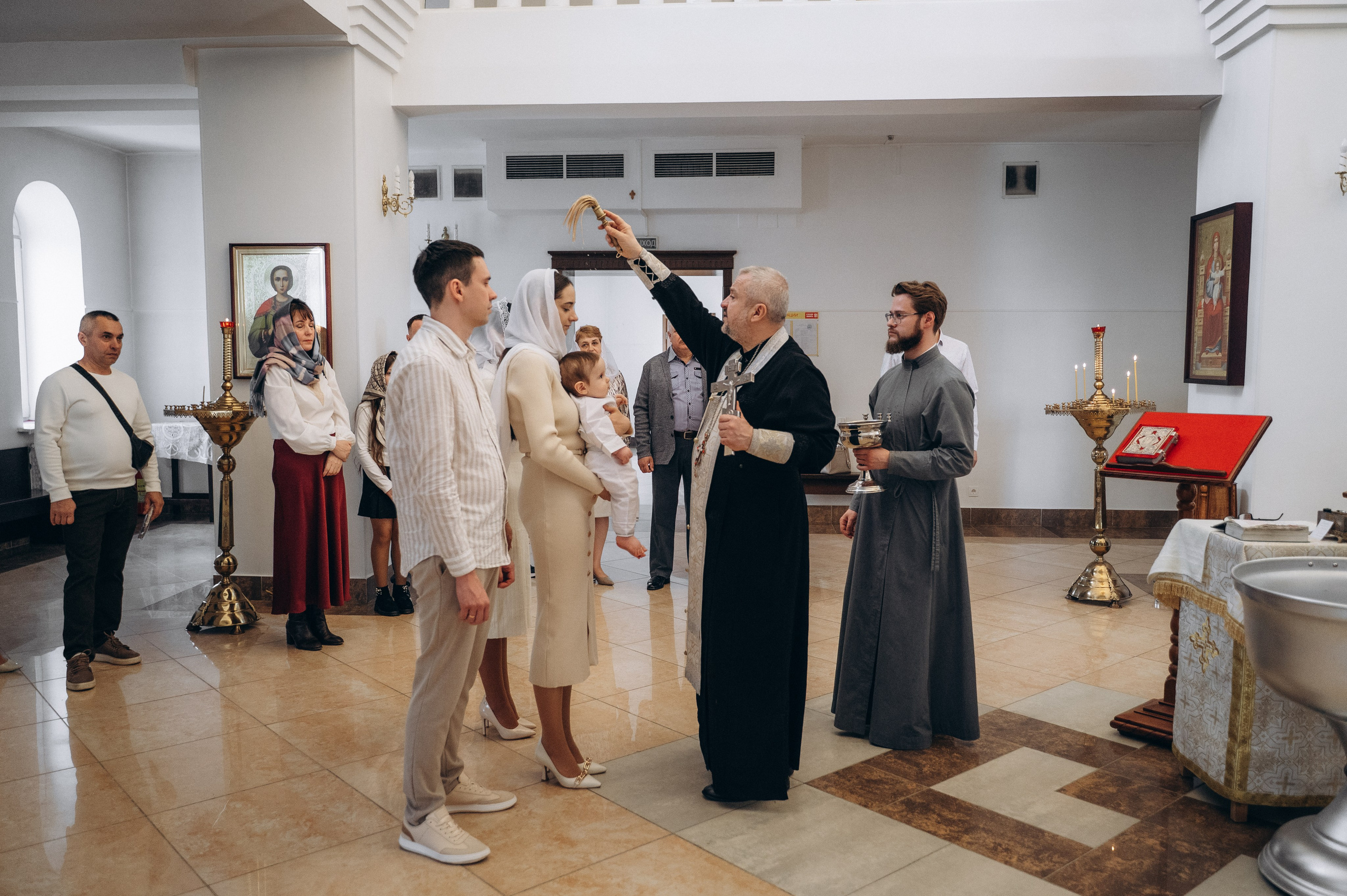 Крещение Мирона (Храм Преображения Господня). Семейный фотограф в Минске Дарья Дреко