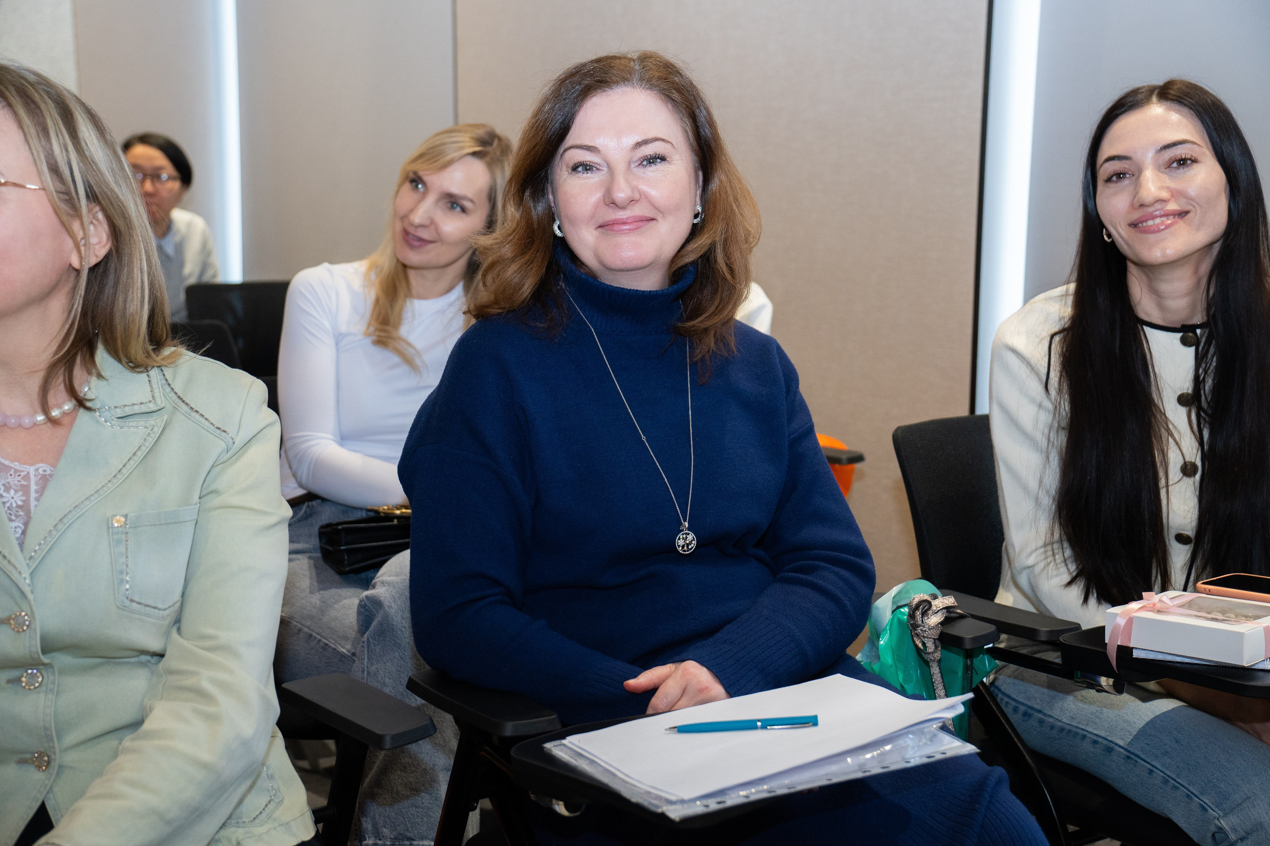 Фотографии с Конференции в  бизнес отеле Ruma. Фотограф в Хабаровске