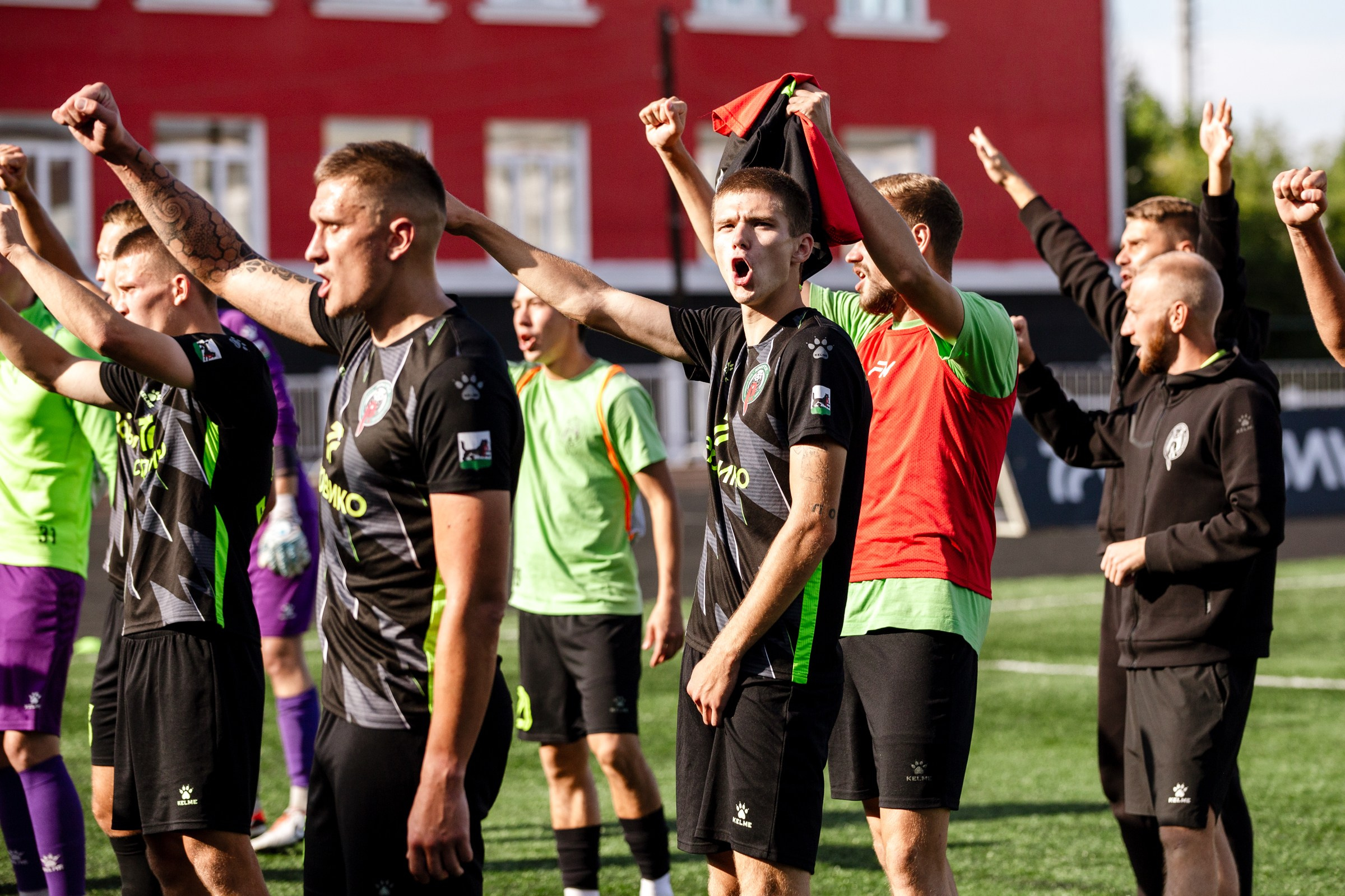 Первенство России по футболу LEON-Вторая лига Б | ФК Иркутск — Чертаново (Москва) | 24.08.25. Фотограф в Иркутске Евгения Айвазова