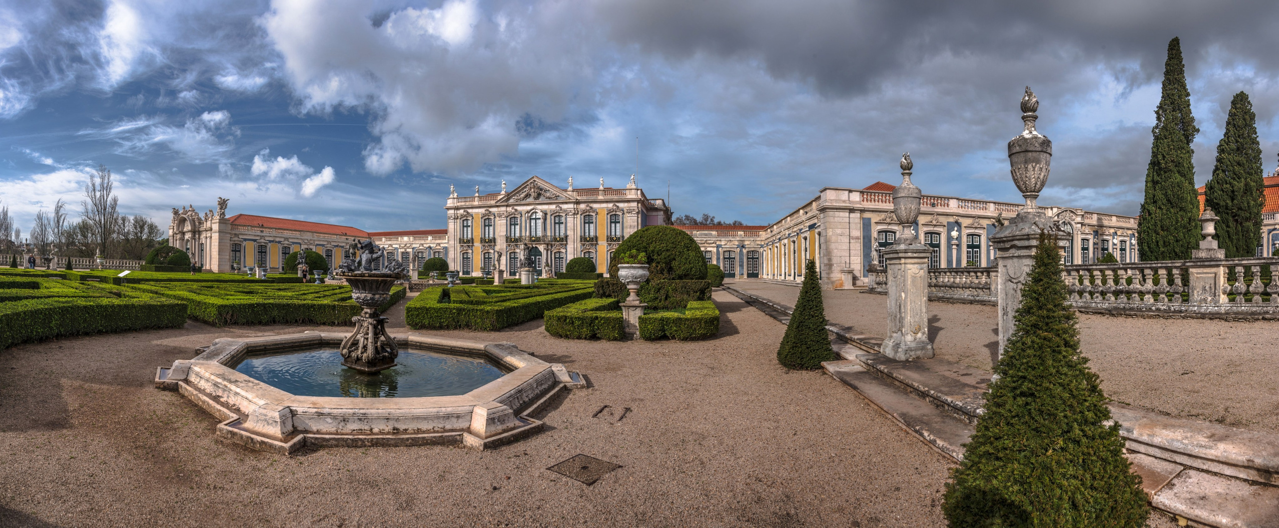 Португалия Келуш. Фотограф Лара Кучина