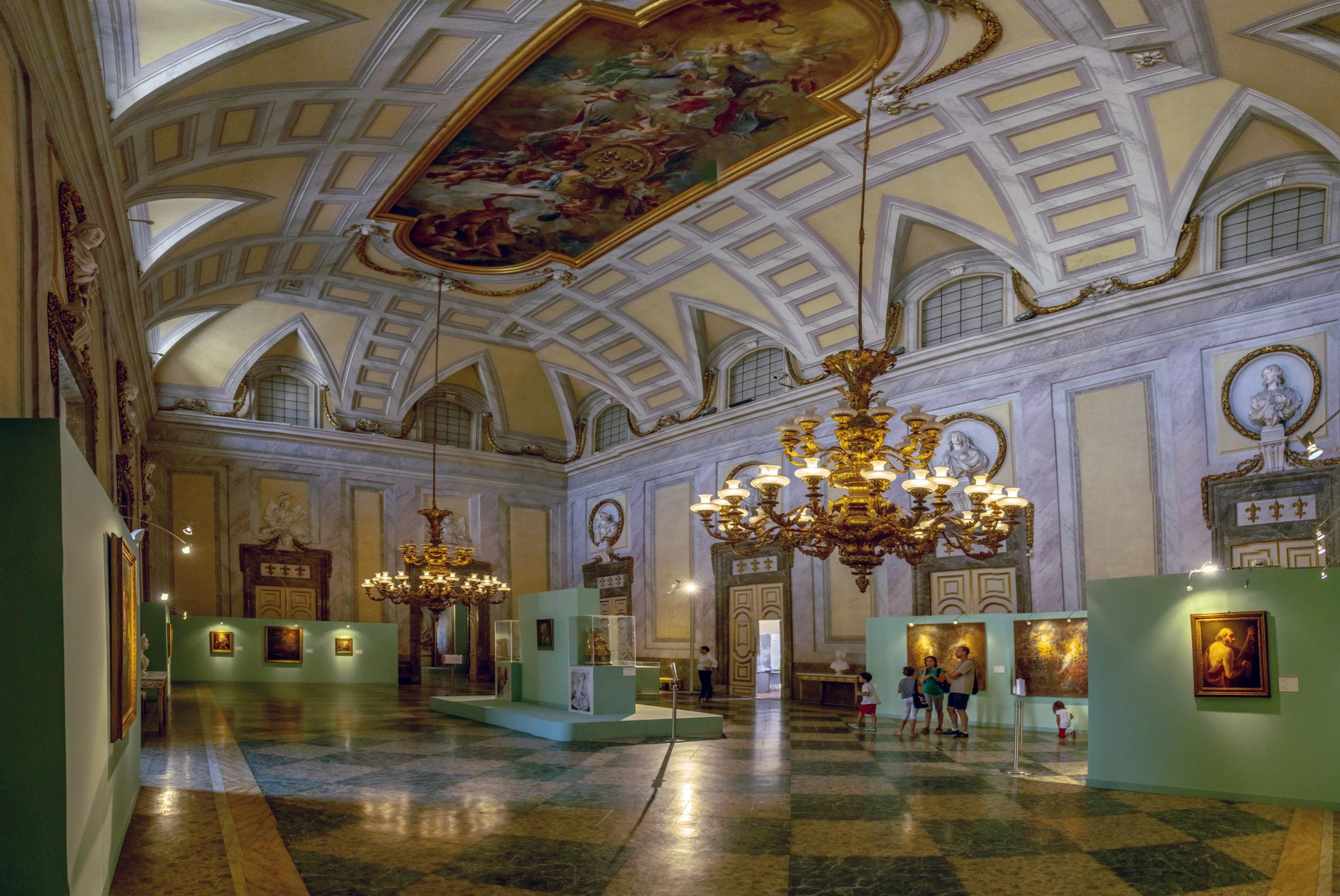 Италия Кампания Казерта. Фотограф Лара Кучина