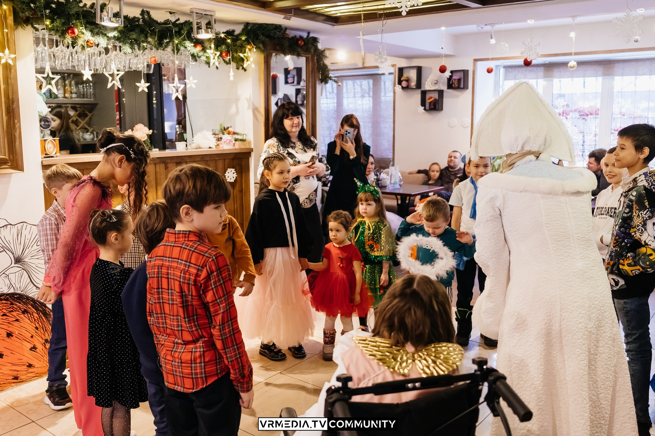 Новогодний вечер в кафе «КАмпот»