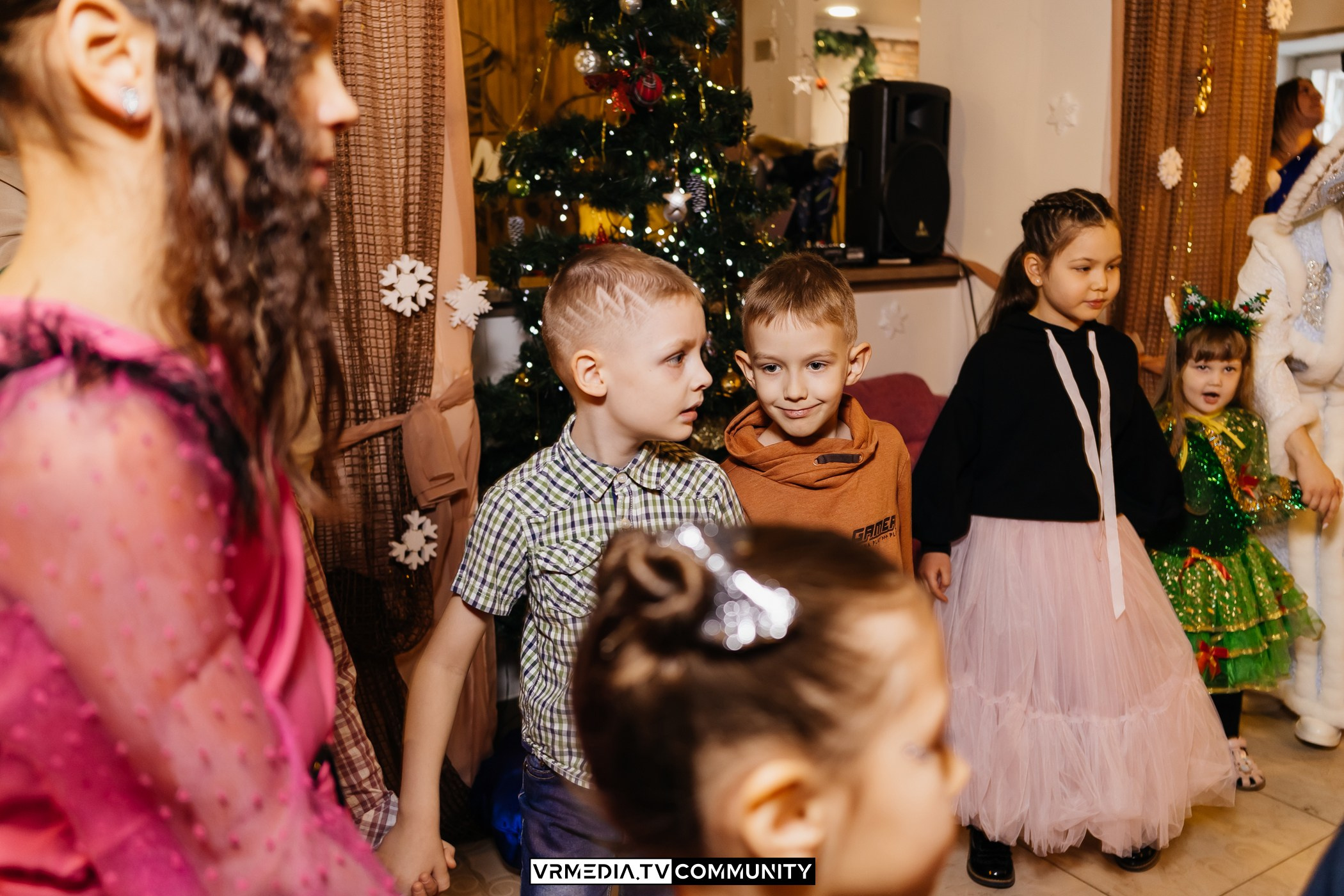 Новогодний вечер в кафе «КАмпот»