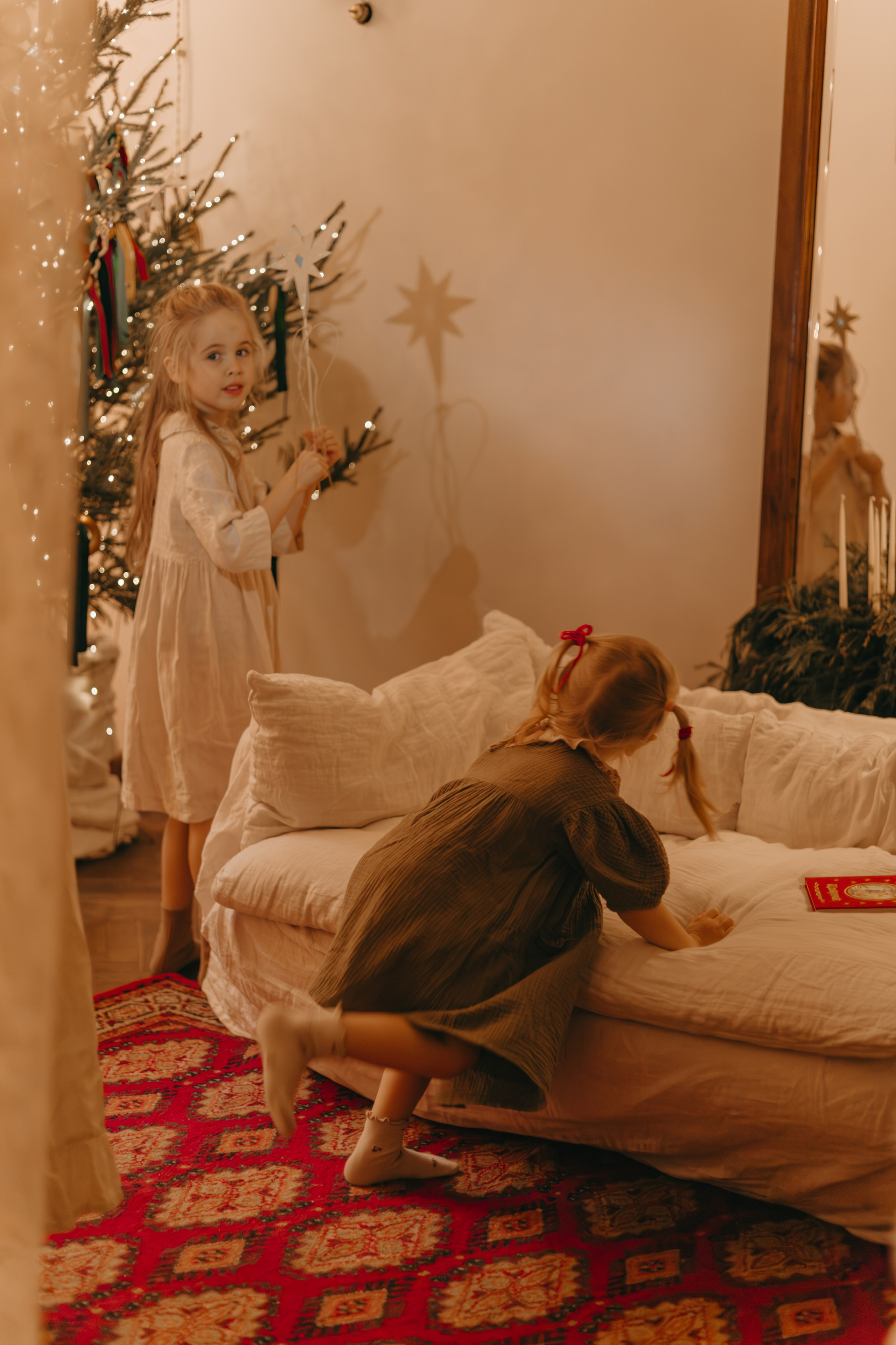 Мария с дочками. Главная