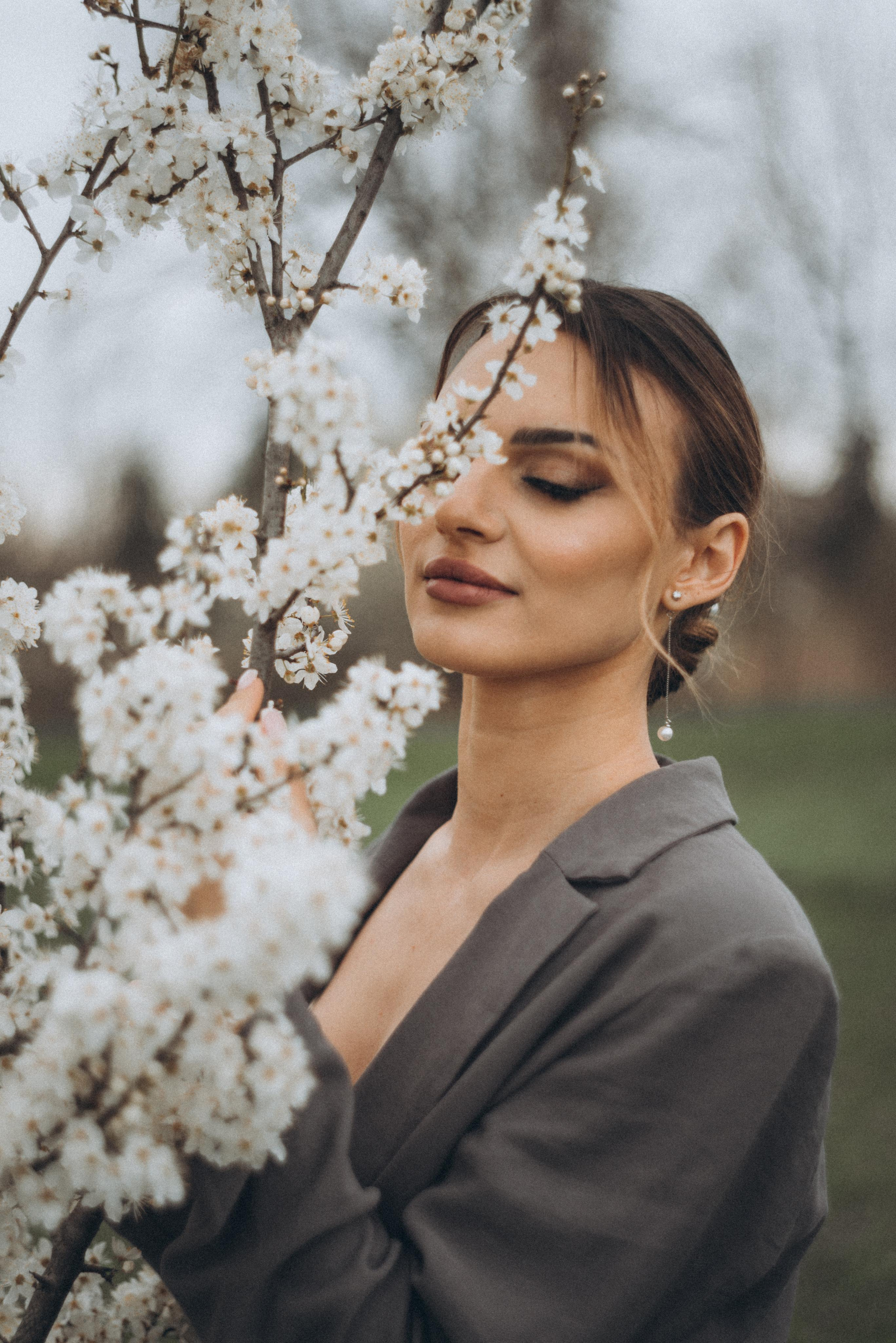 Карина&Цветущие деревья. Свадебный и семейный фотограф город Темрюк Фотостудия Темрюк