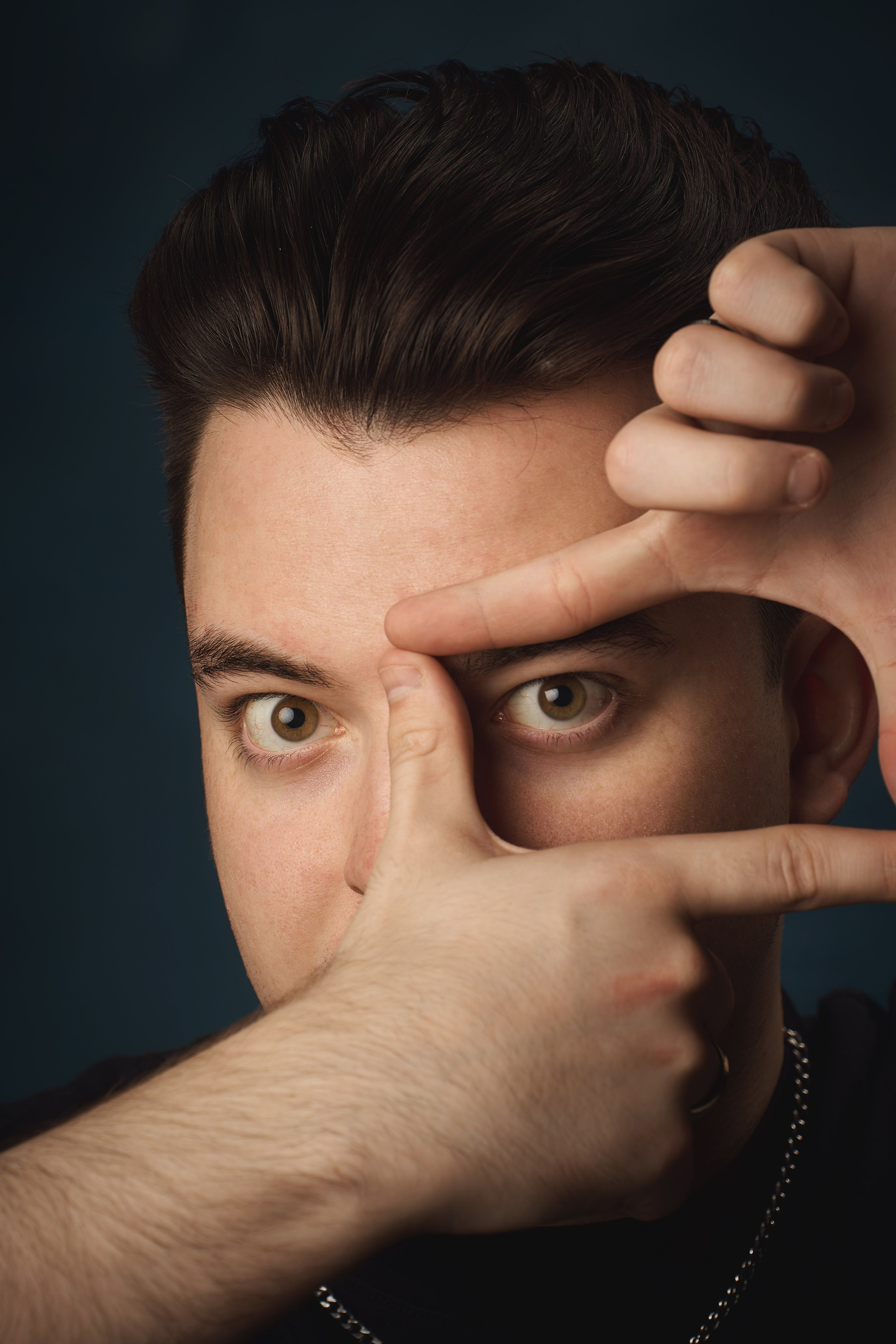 Портретная семейная фотосессия в студии. Семейный фотограф Евгений Опарин