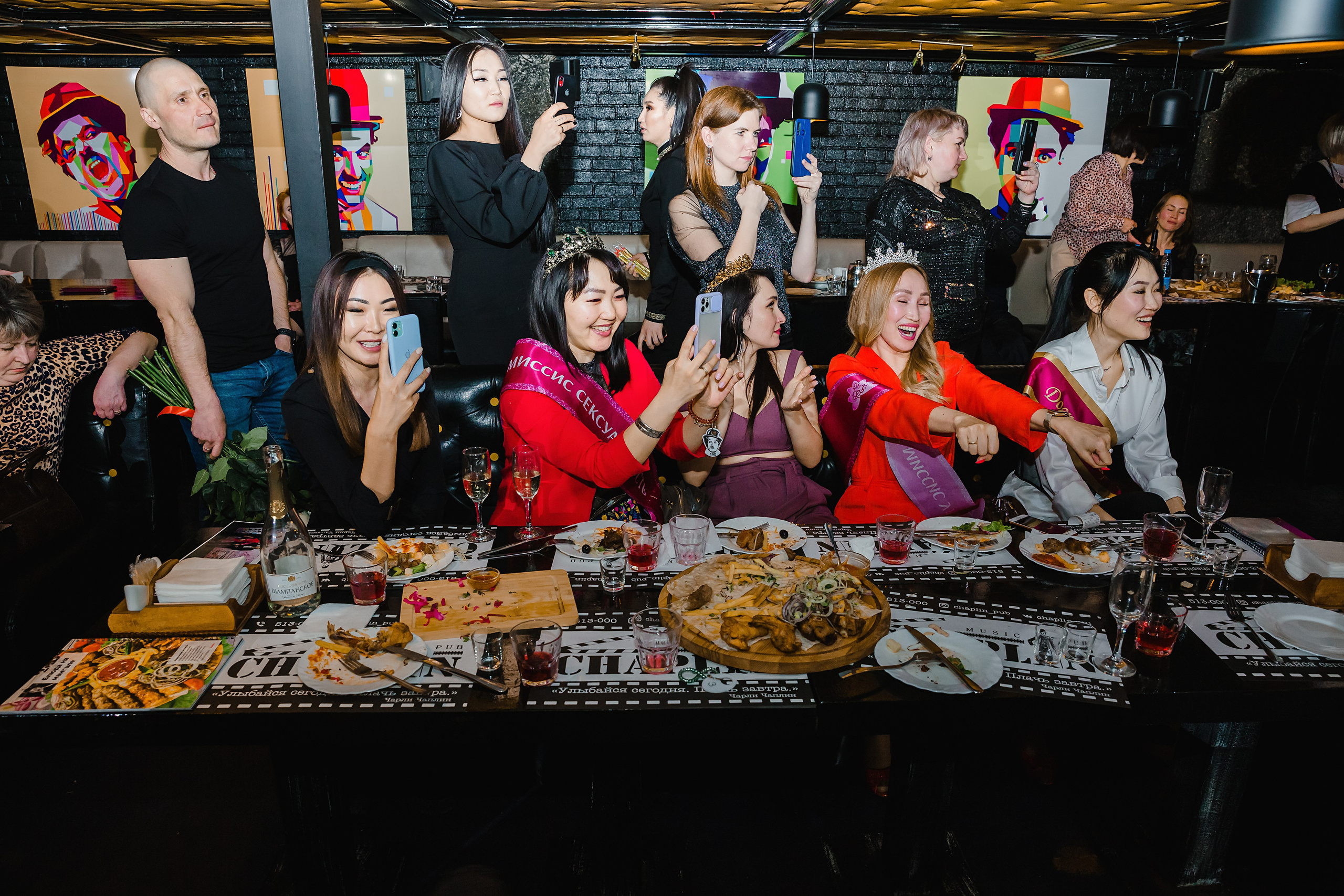 Шоу Талантов Миссис Бурятия. Фотограф и видеограф в Улан-Удэ: Аюна Габагуева и Артём Шаханов