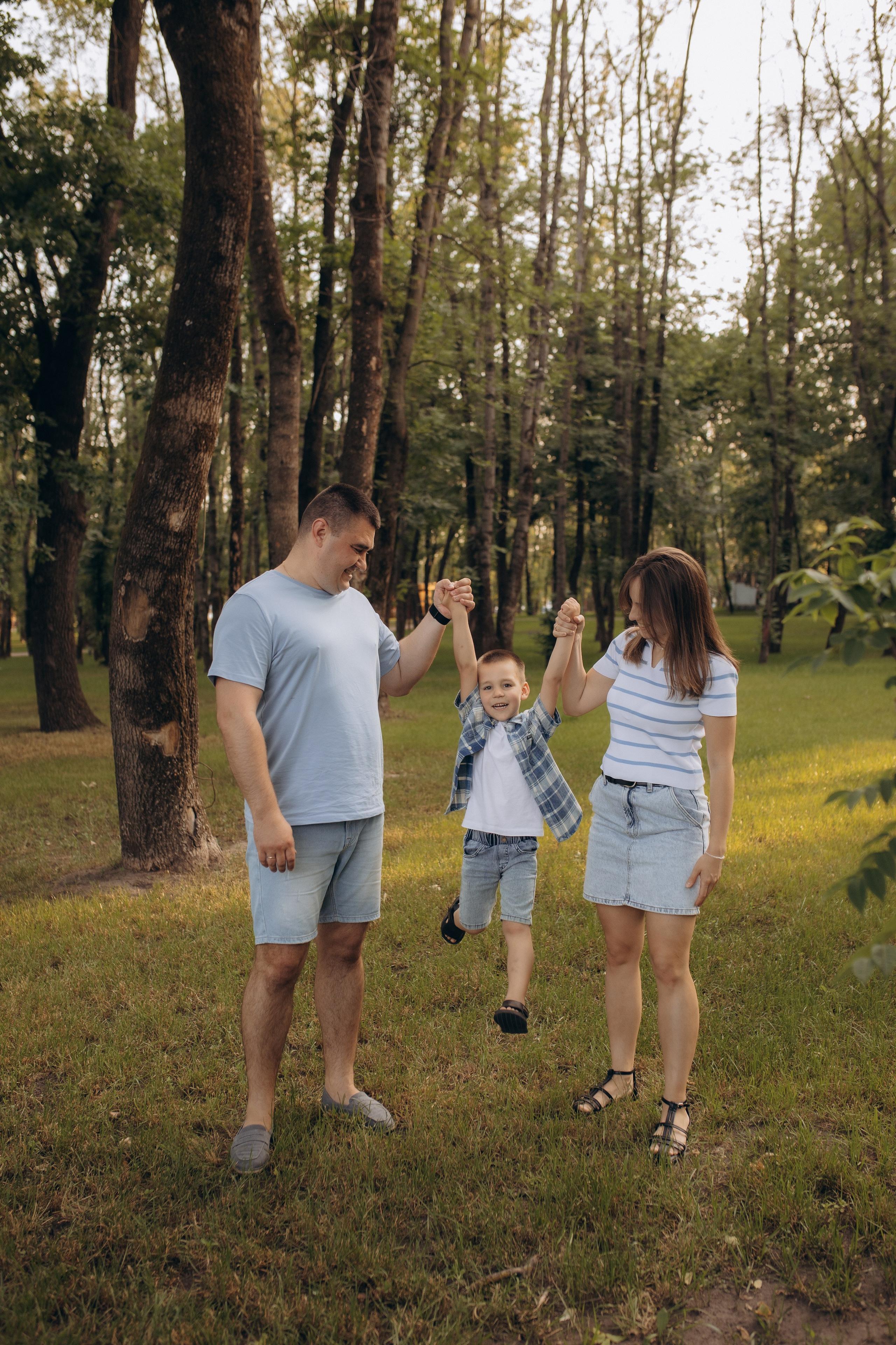 Прогулка в парке. Свадебный и семейный фотограф в Белгороде Евгения Курочкина
