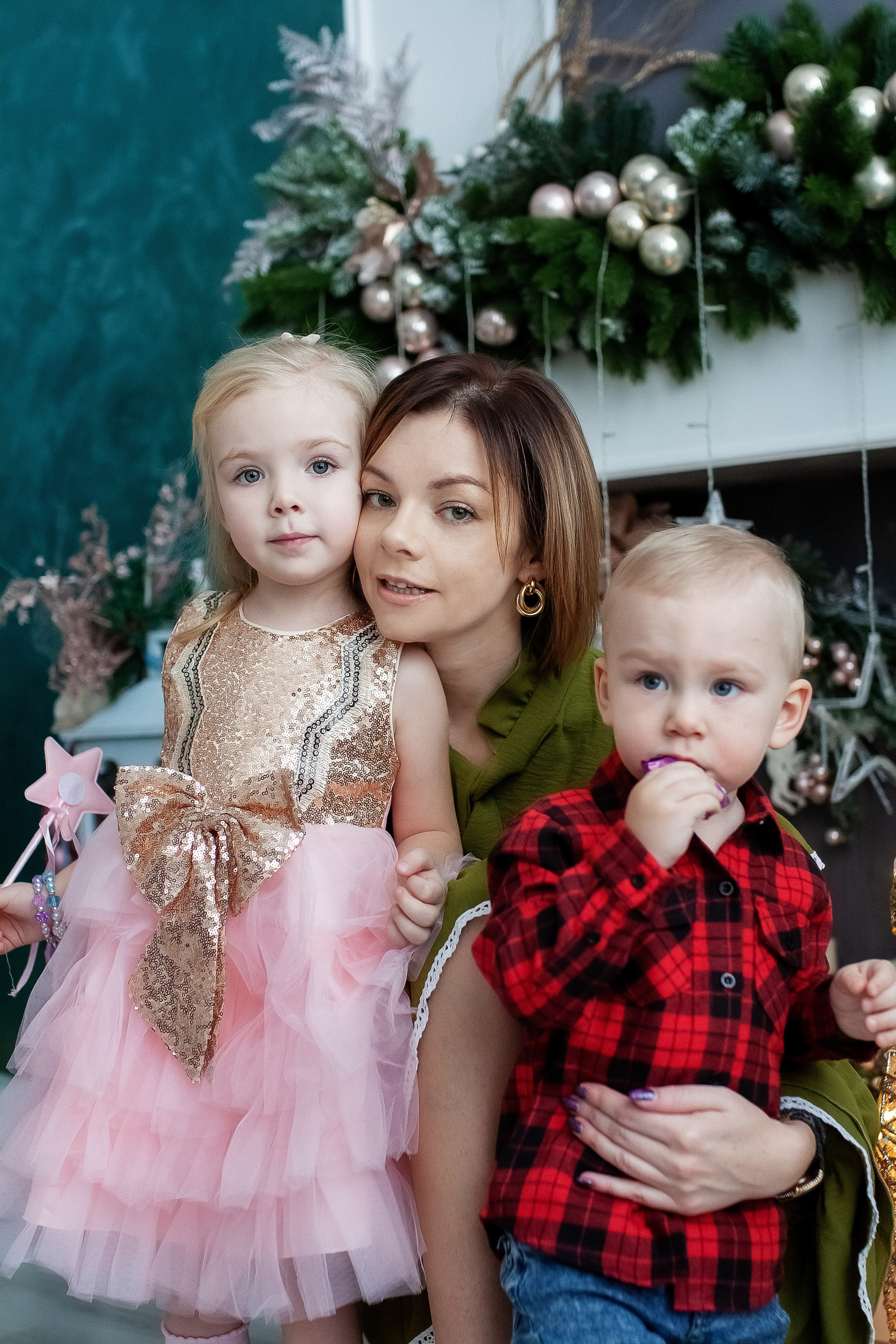Маша, Алиса и Костя. Новогодняя съёмка. Профессиональный фотограф, Москва |Видное Елена Елизарова