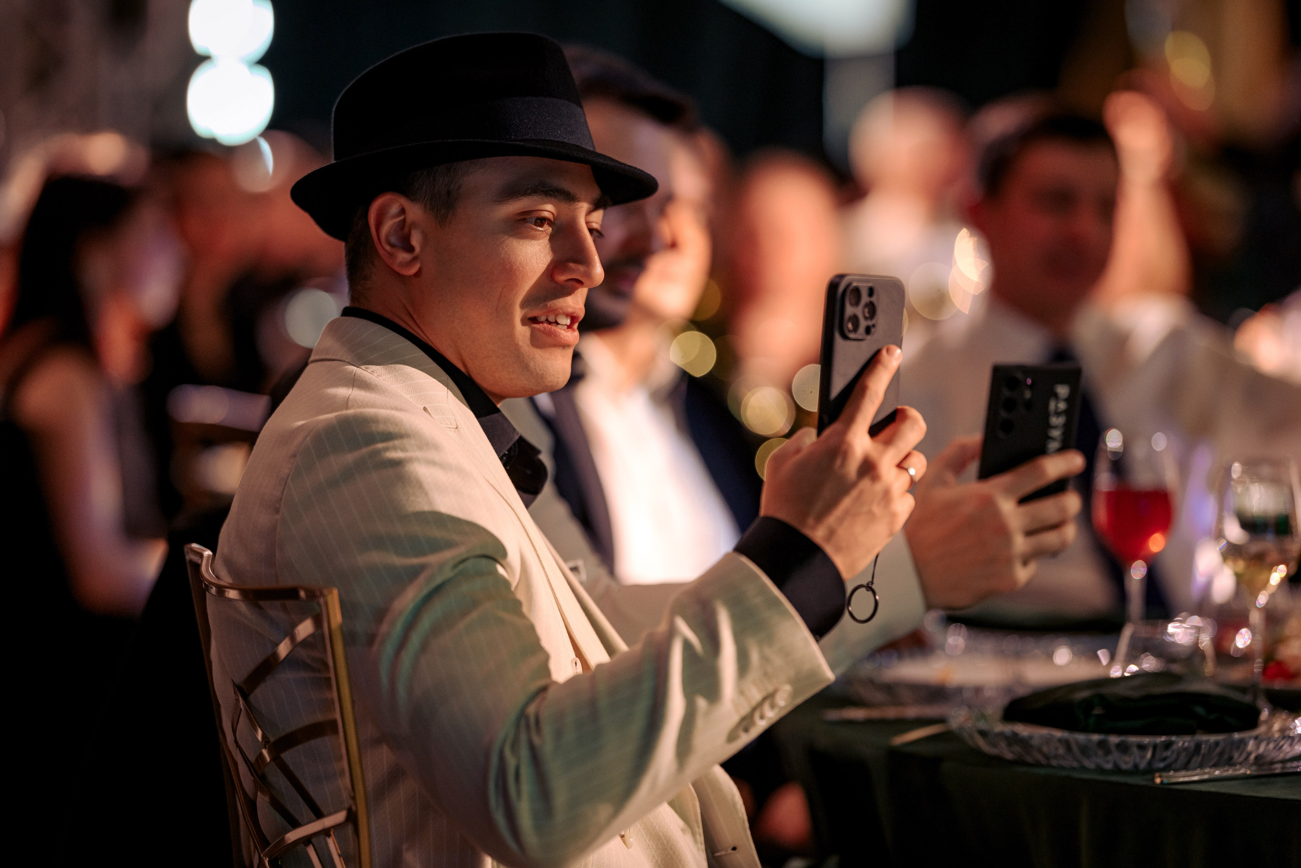 РАЗУМ. Максим Комаров — Профессиональный фотограф