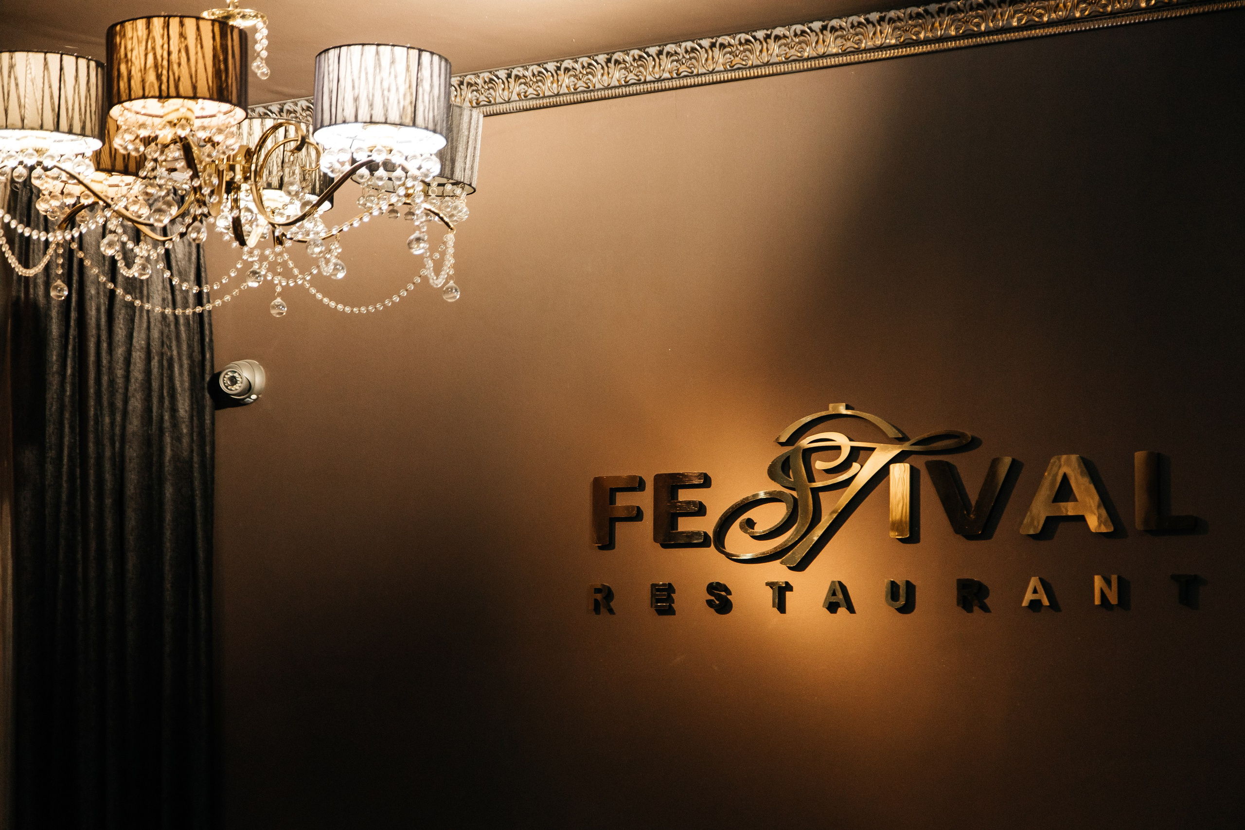 Любовный фестиваль. Артём Бачурин — свадебный фотограф Воронеж