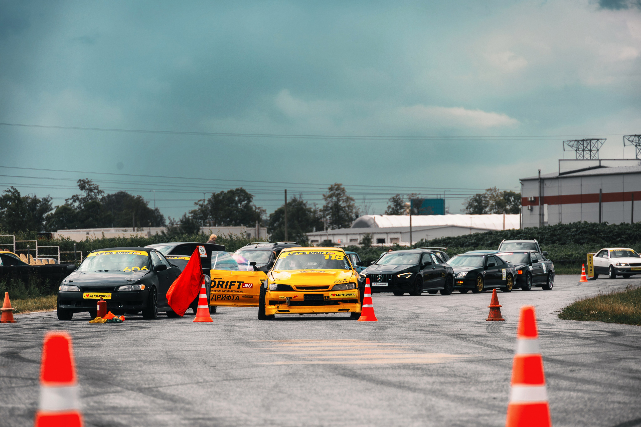 Фоторепортаж с «Больших Гонок» — дрифт, драг, звук
