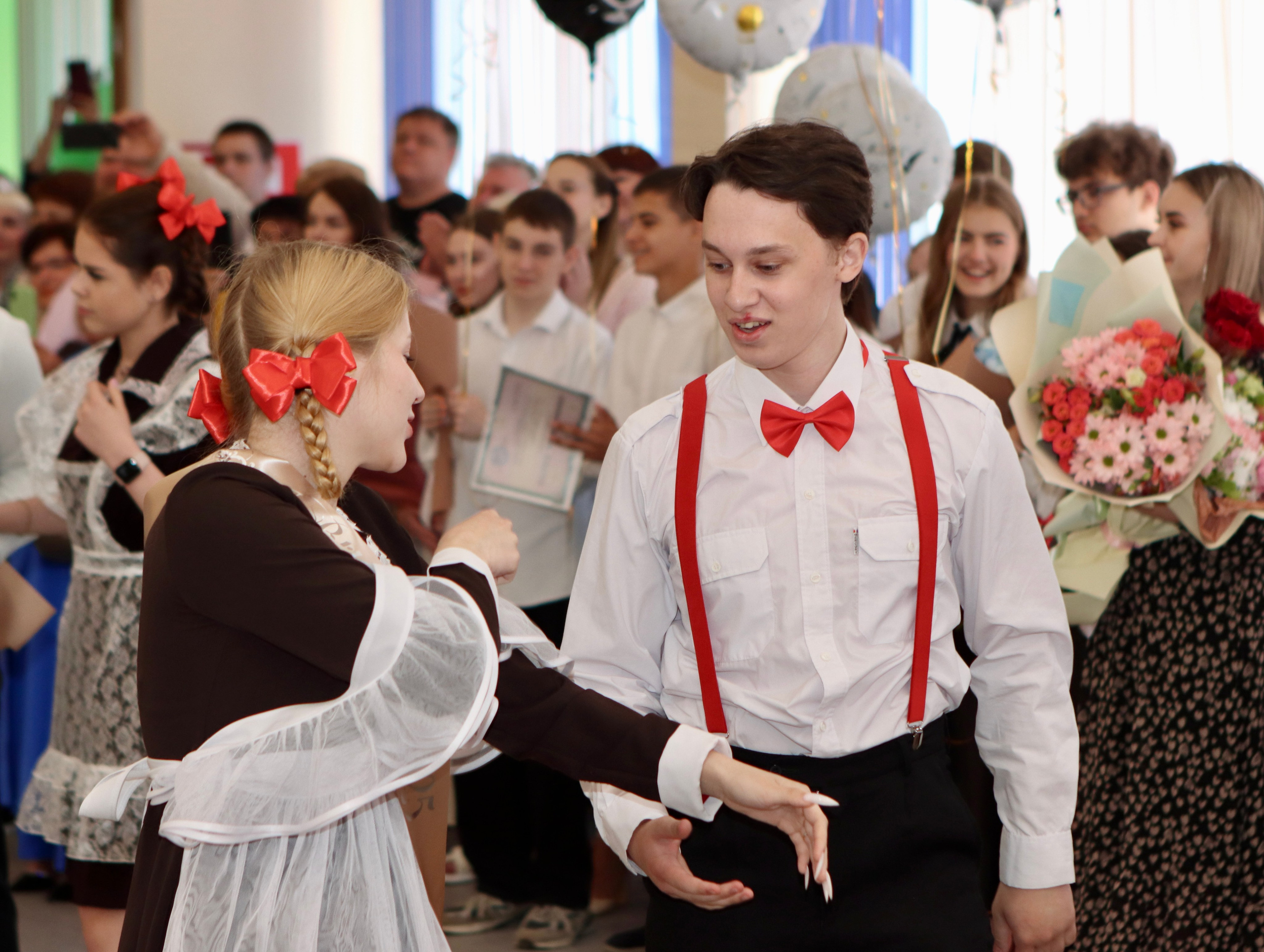 Школьный выпускной. Фотограф в Курске Смирнов Евгений