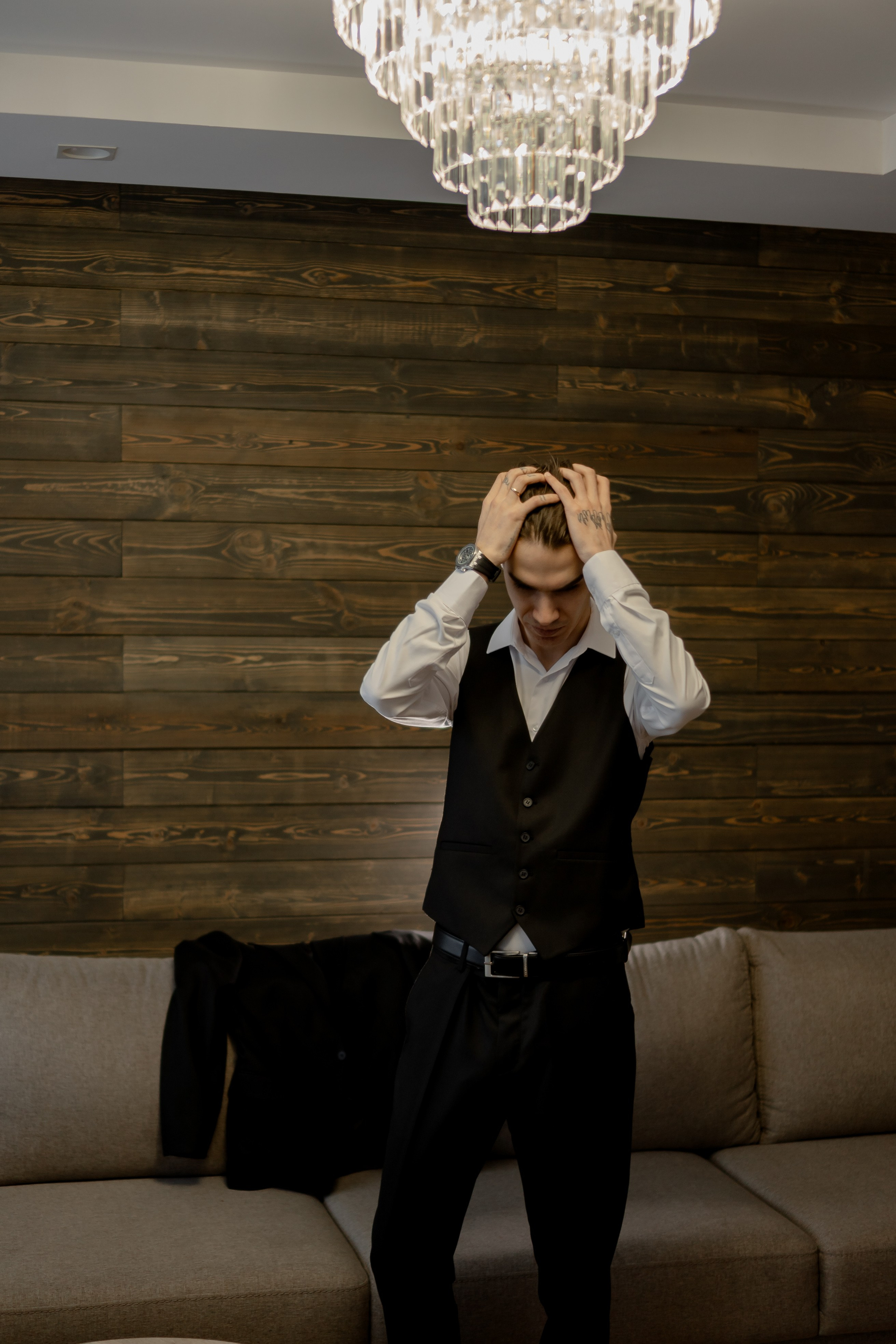 СВАДЕБНАЯ СЬЕМКА СБОРОВ В ОТЕЛЕ И ВЫЕЗД НА ЦЕРЕМОНИЮ (СНЯТО В СИБИРЕ В НИЖНЕВАРТОВСКЕ). Профессиональный фотограф, Санкт-Петербург — Виктория Богомолова