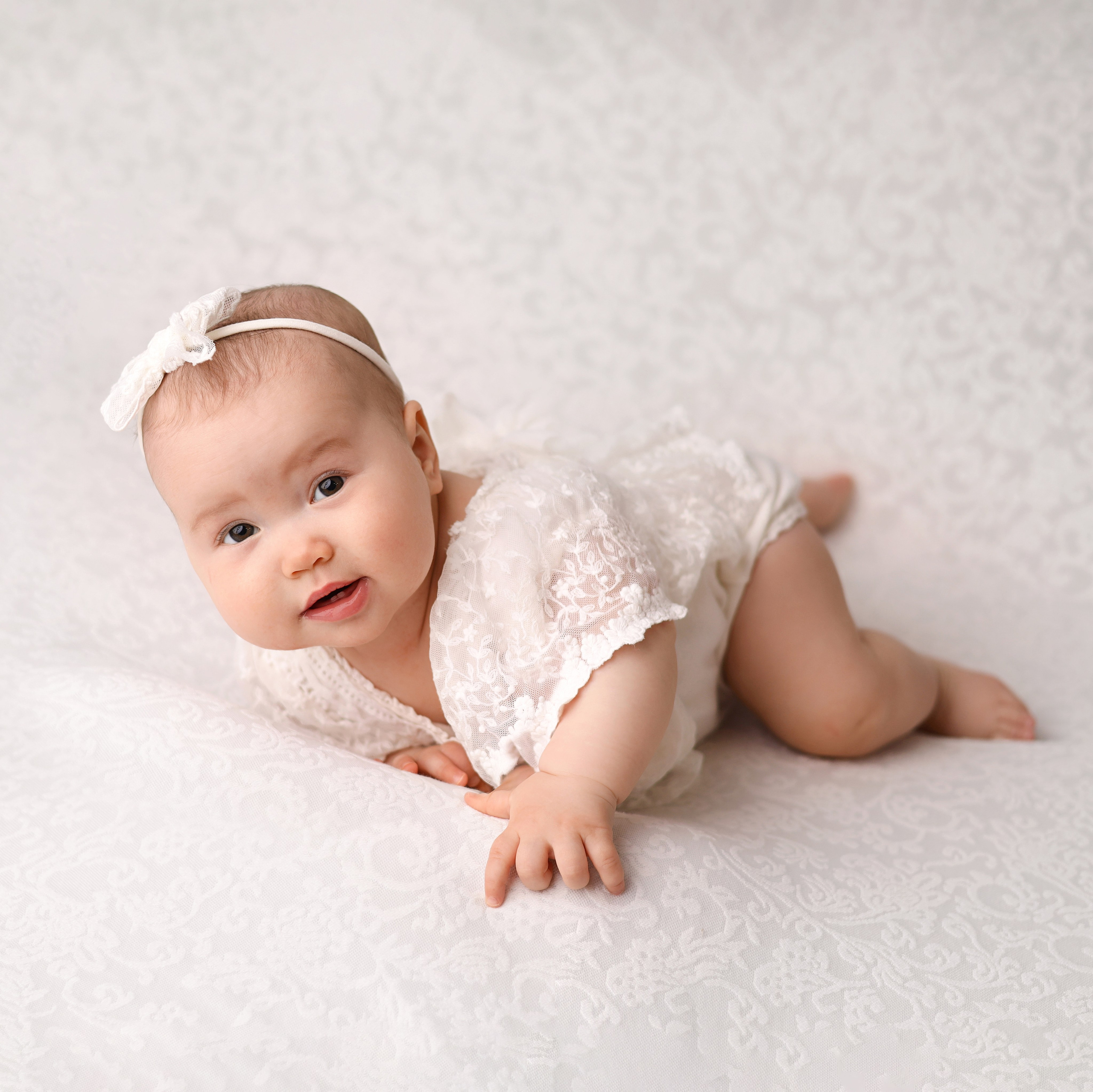 Девочки 6 месяцев. Фотограф новорожденных Москва. Ньюборн фотограф Москва