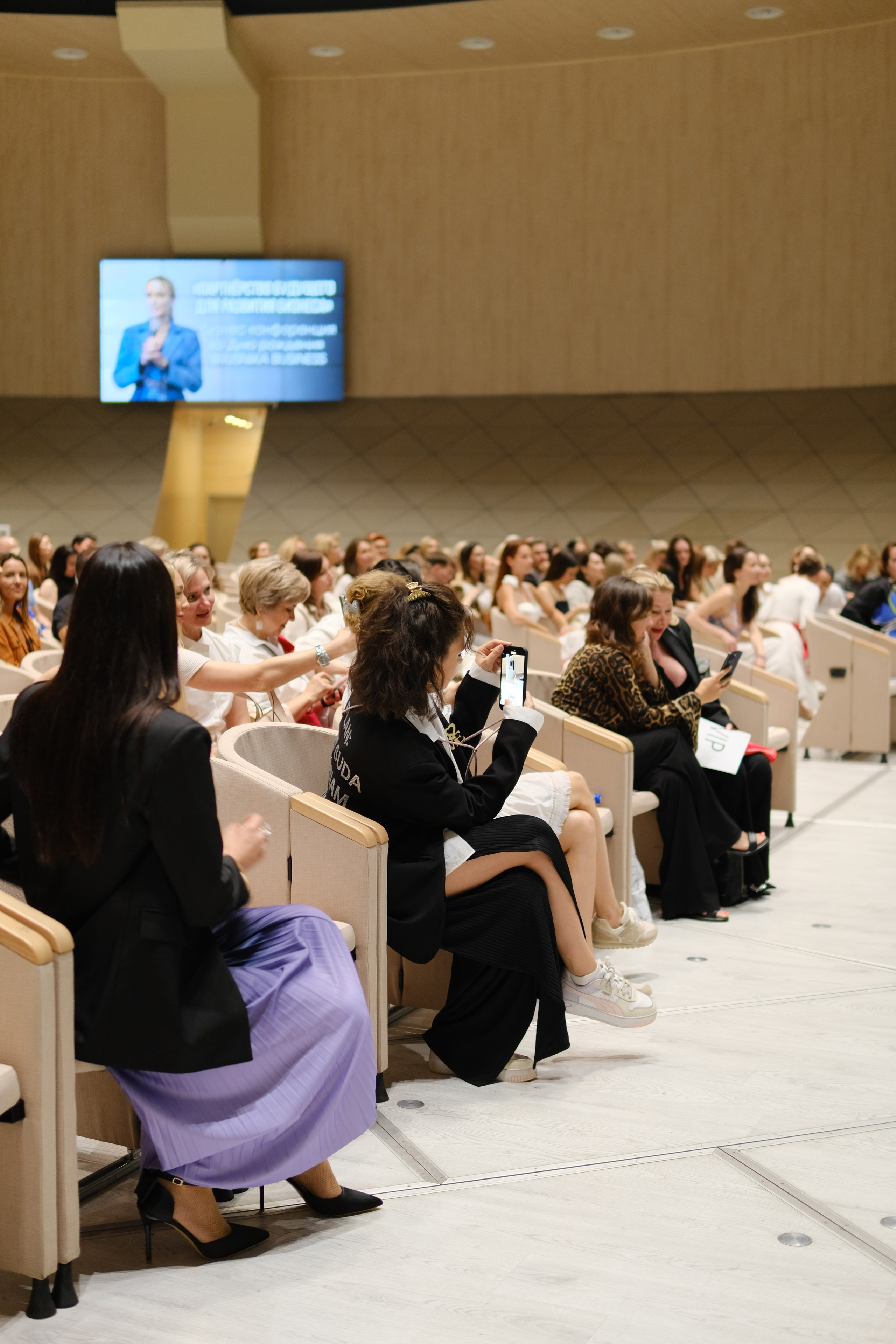 BRUSNIKA_Birthday. Индивидуальная фотосъёмка в Москве. Фотограф Василиса Тарасова