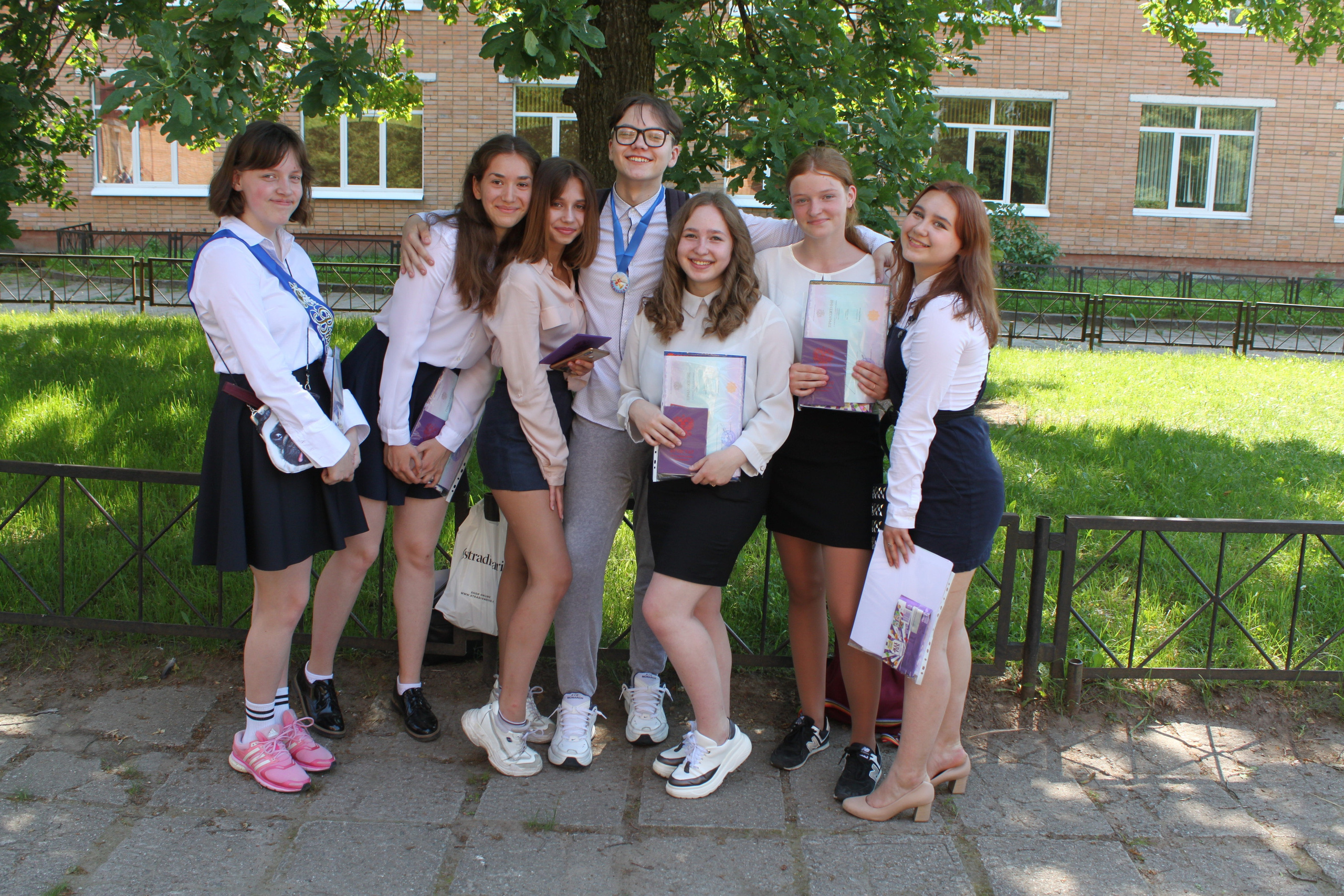 Выпускной в школе. Фотограф в Гатчине Анастасия Солодкая