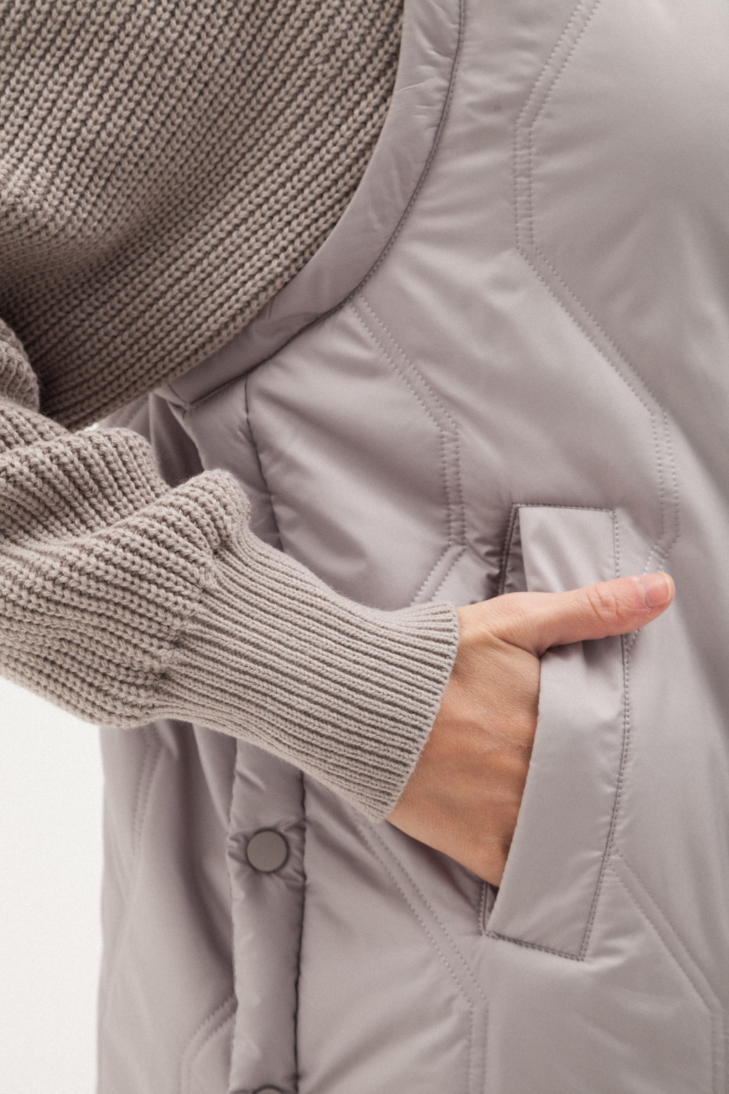 Фотосъемка одежды в Барнауле. Фотограф для бизнеса, маркетплейсов, контента и соцсетей в Барнауле Савинкова Виктория