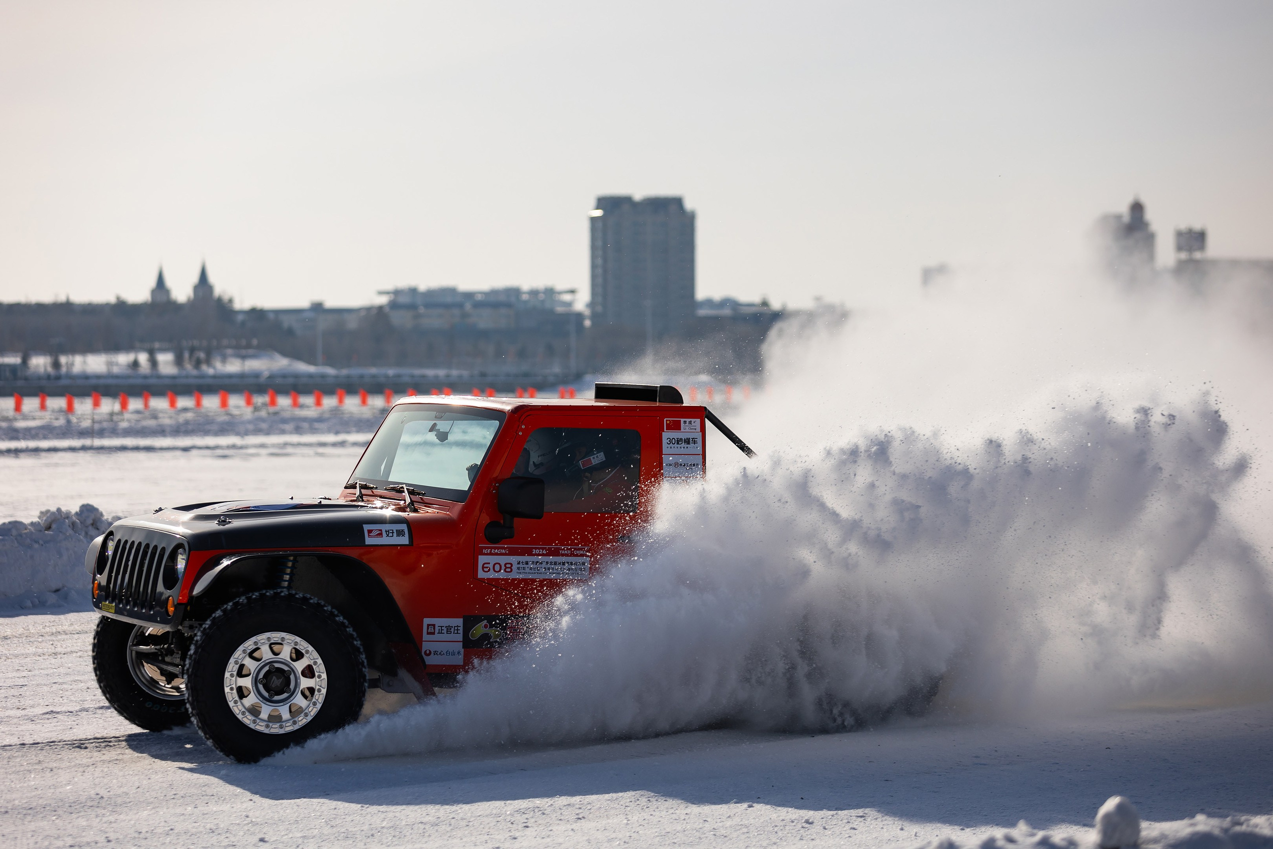 Гонки на Амуре (Россия — Китай). День 2. Фотограф Эдуард Глок в г. Благовещенске Амурской области