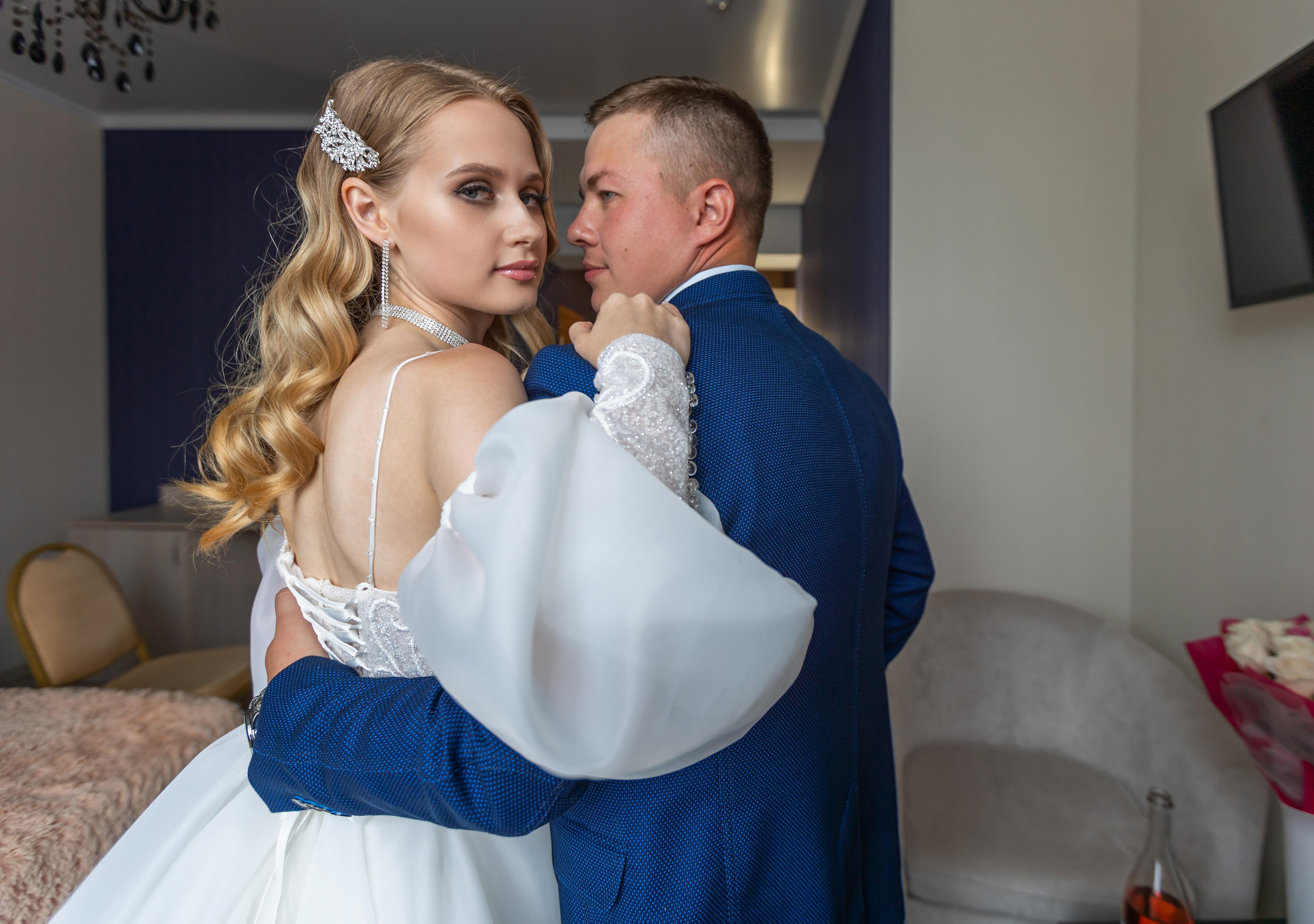 Кирилл и Ксения. Фотограф Петров Александр Свадьбы, Съемка в студии, Выпускные альбомы г. Балашов