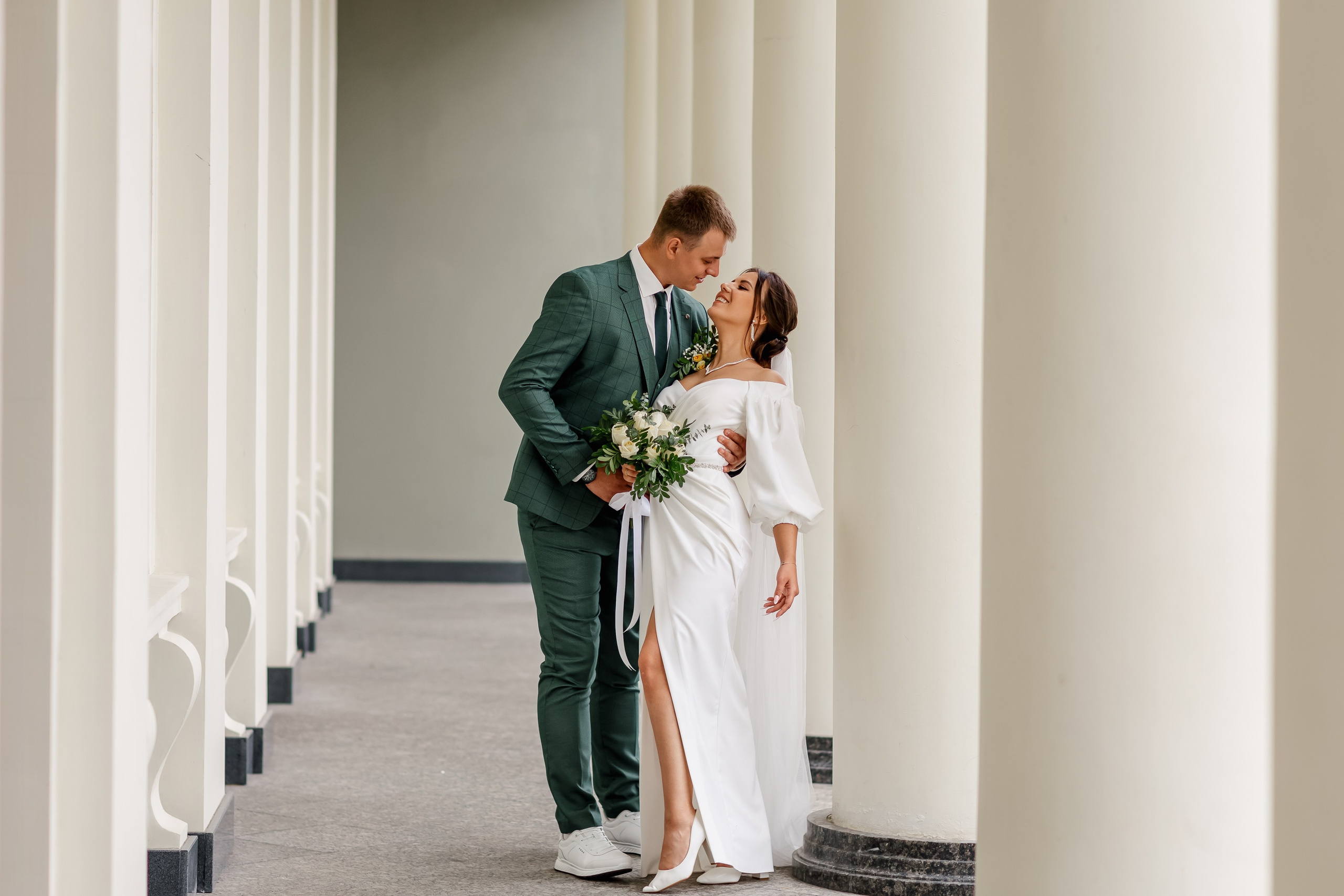Олег и Юлия. Свадебная прогулка. Свадебный фотограф в Хабаровске