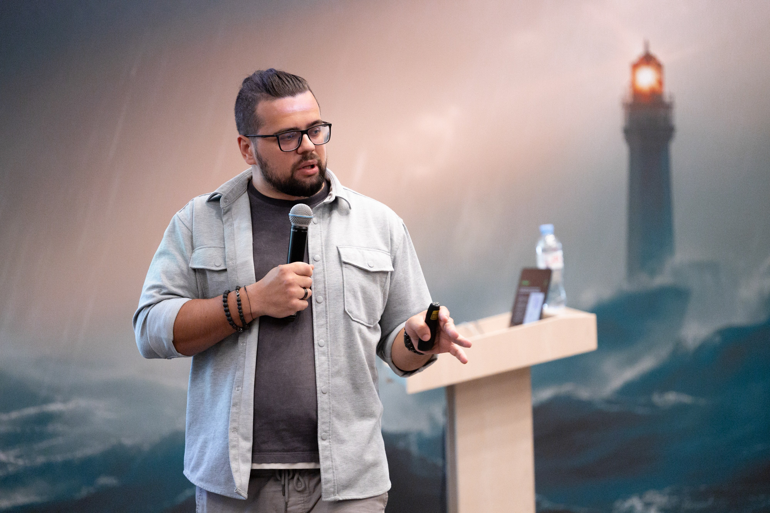 HANDY WORKER. Gorsvet.ph