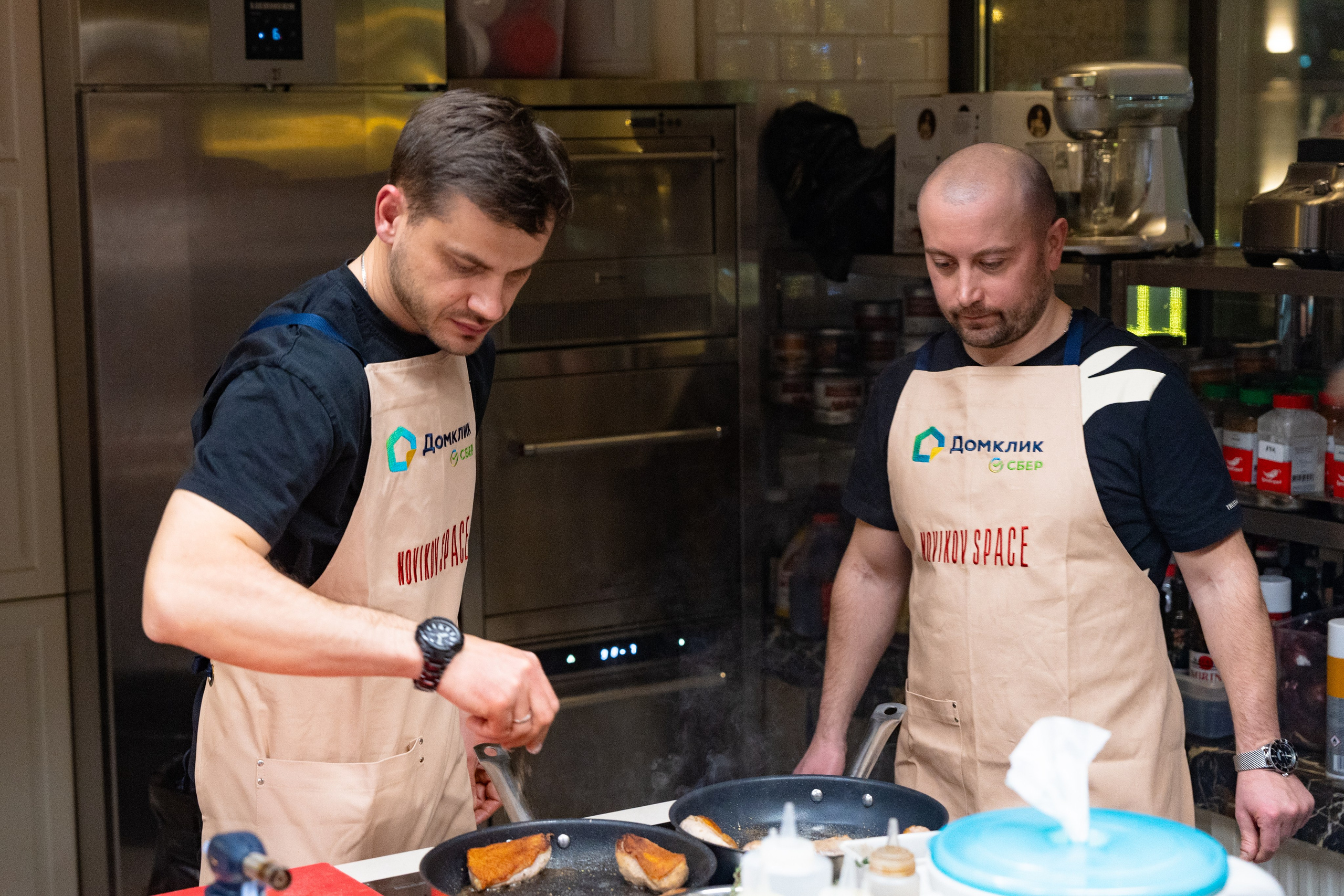 NOVIKOV SCHOOL — Умами зал. Фотограф Никита Комаров