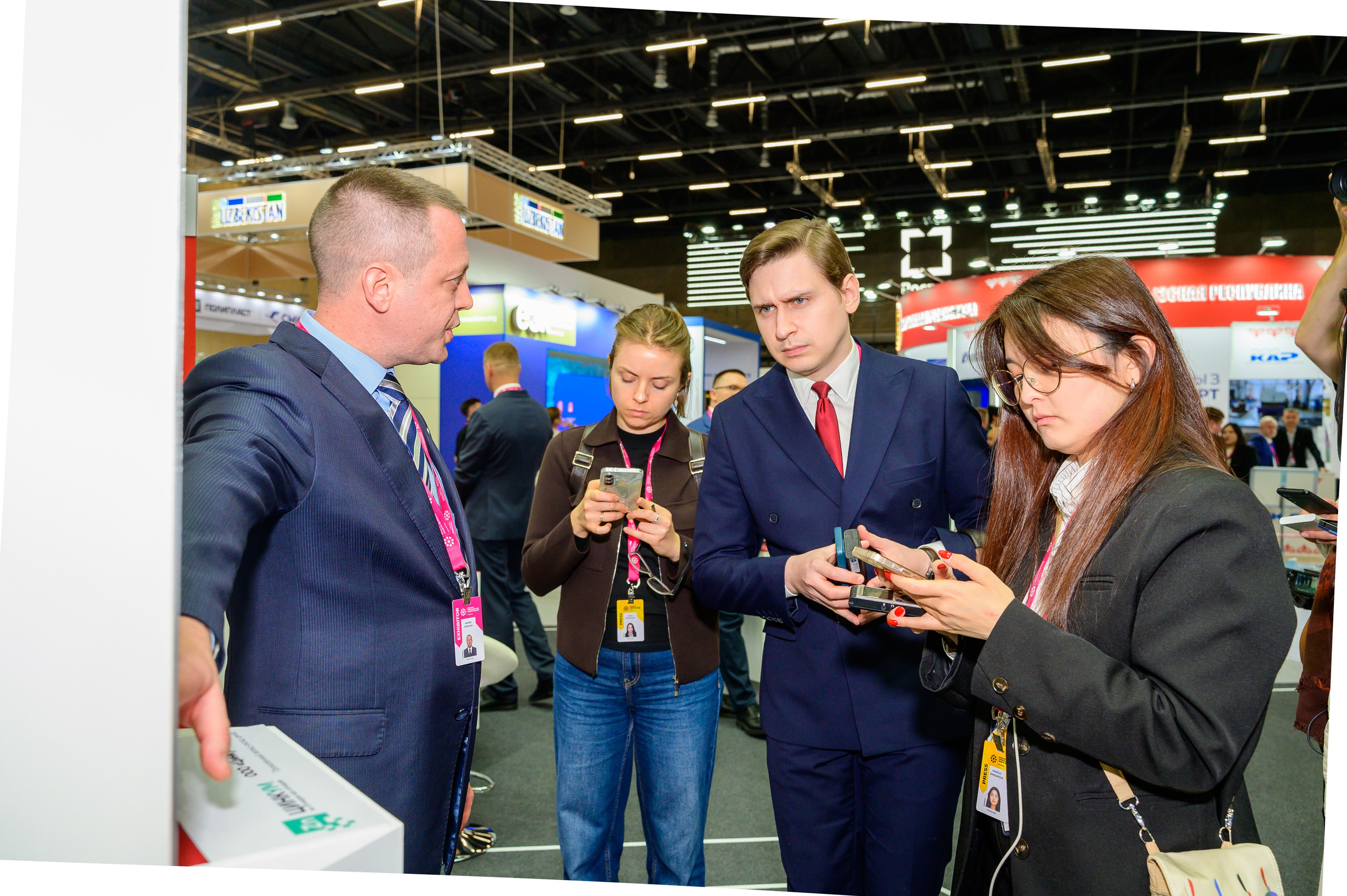 BigindustrialweekBelarus. Фотоуслуги, услуги фотографа, фотографирование важных событий